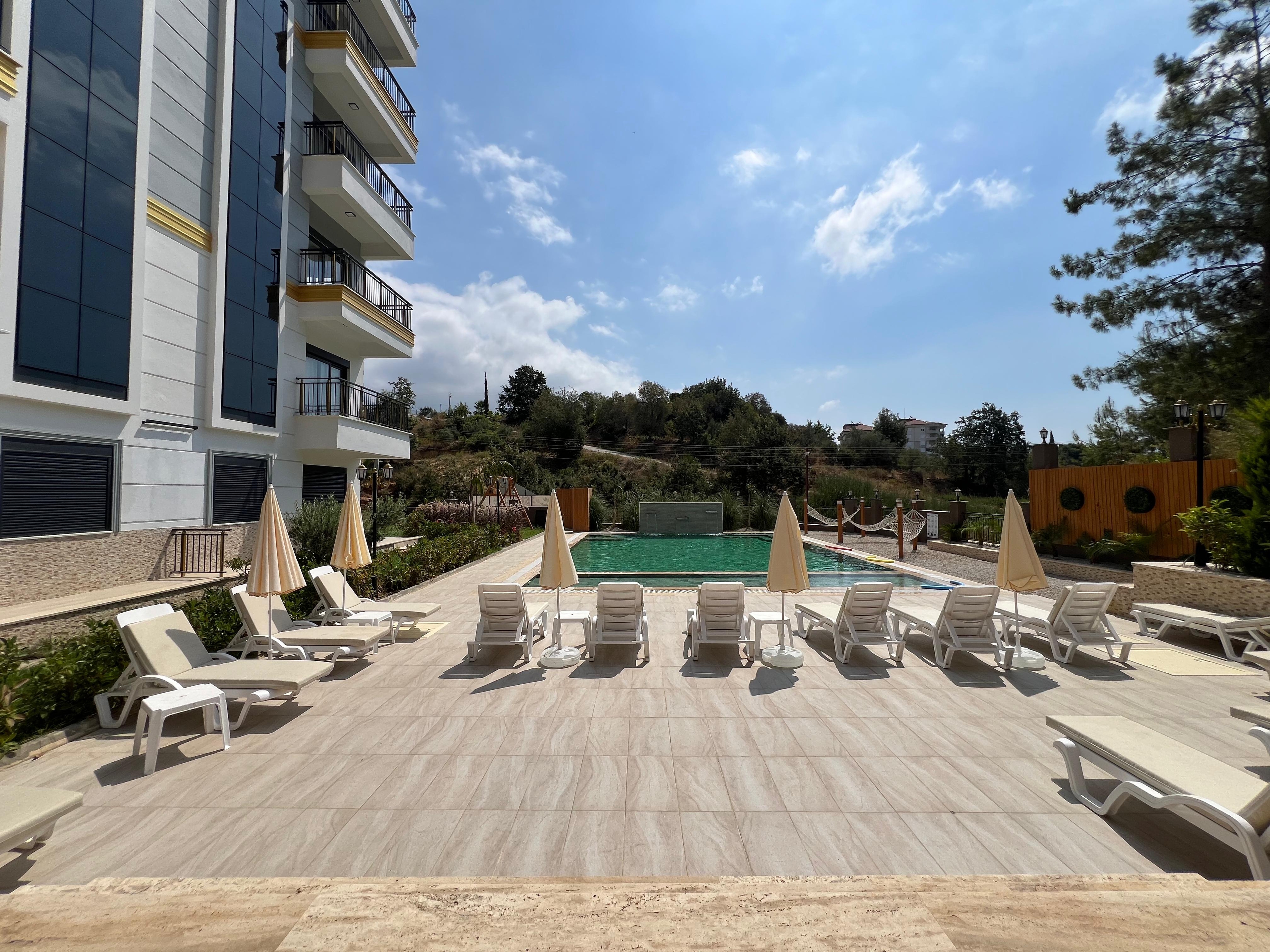 Modern Luxury 1+1 Apartment with Sea and Mountain Views, Alanya