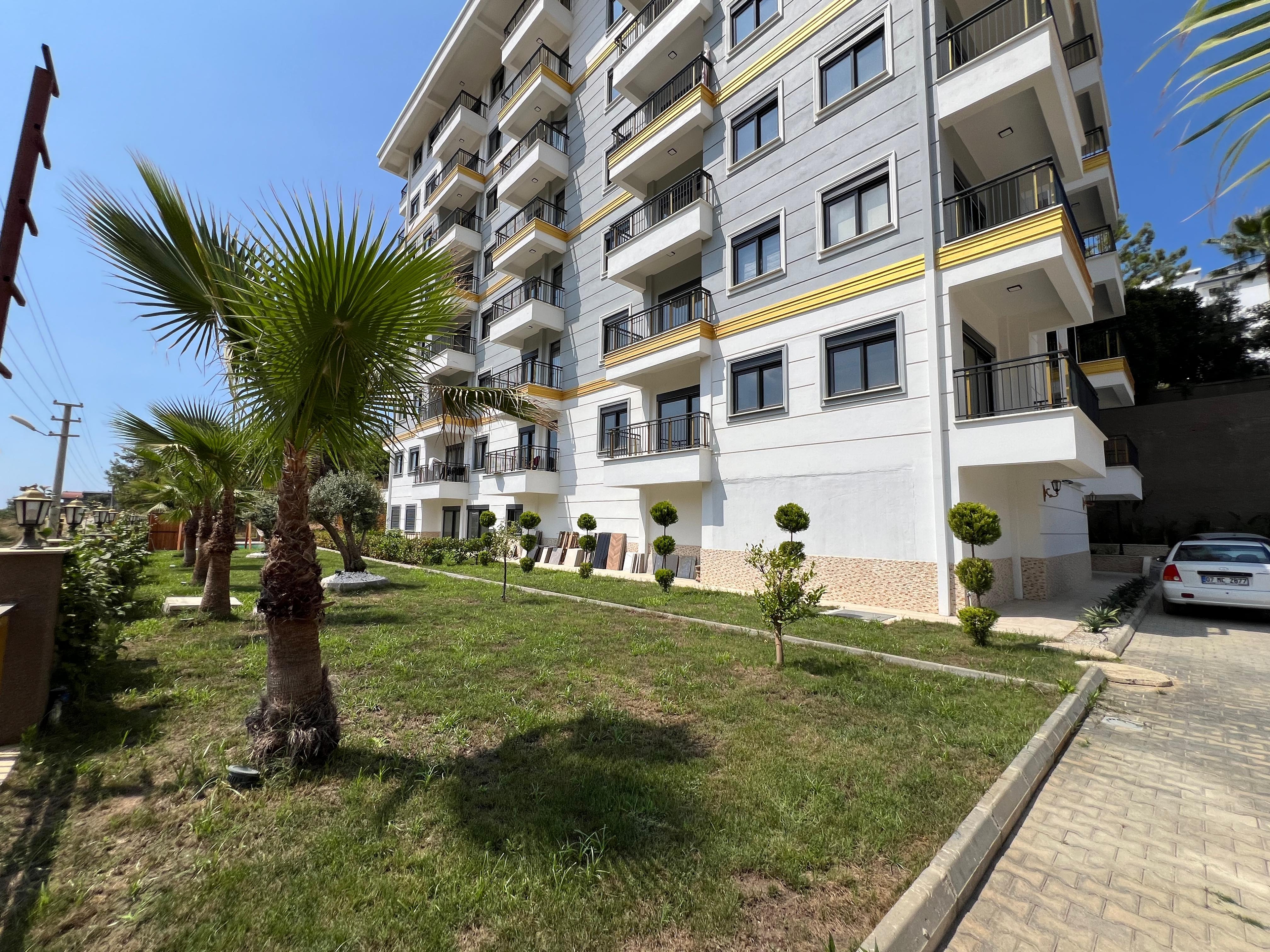 Modern Luxury 1+1 Apartment with Sea and Mountain Views, Alanya