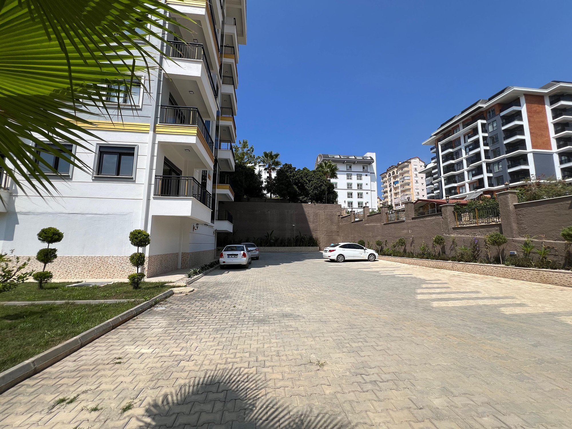 Modern Luxury 1+1 Apartment with Sea and Mountain Views, Alanya