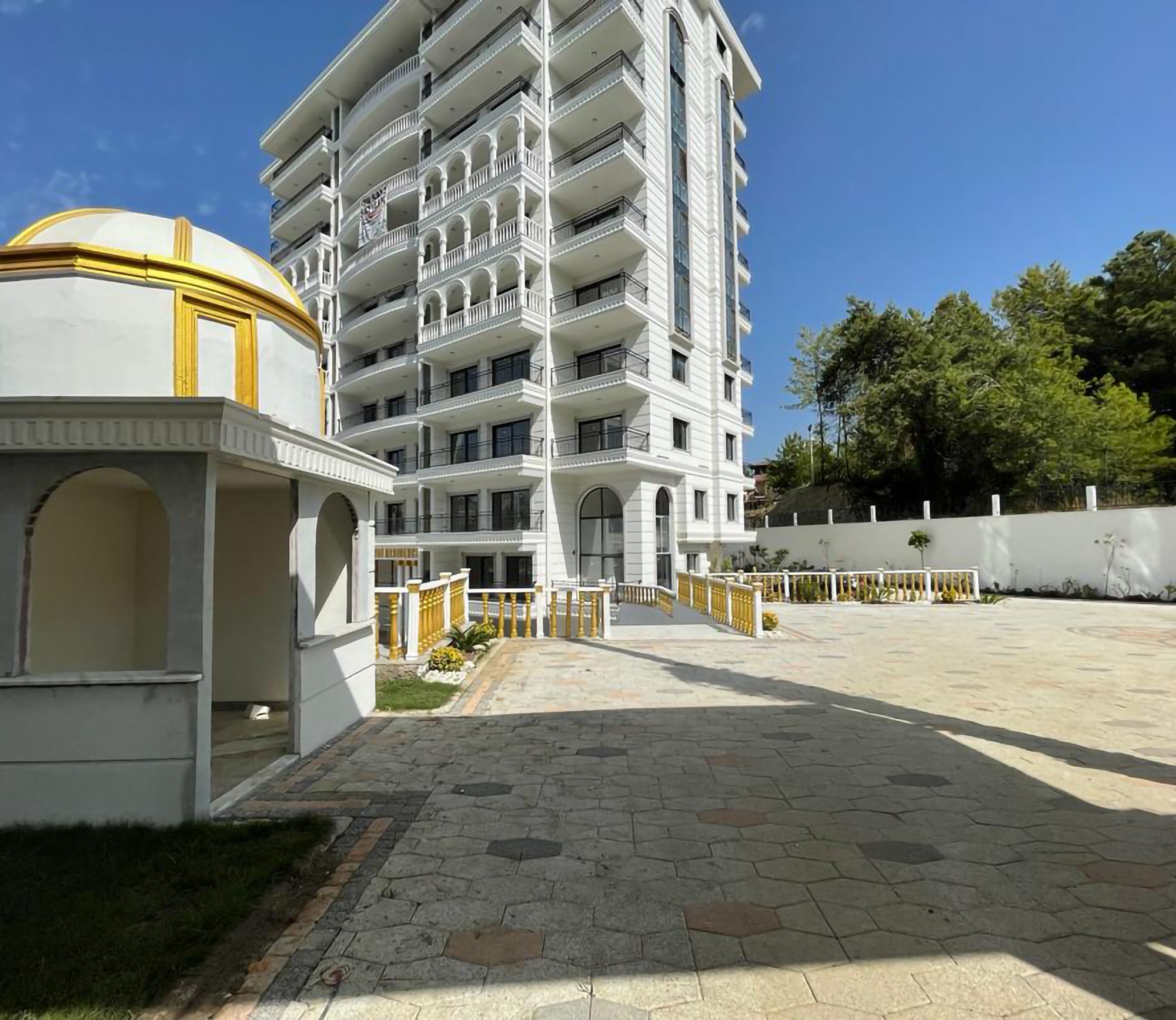 Modern 1+1 lägenhet med bergsutsikt i Avsallar, Alanya
