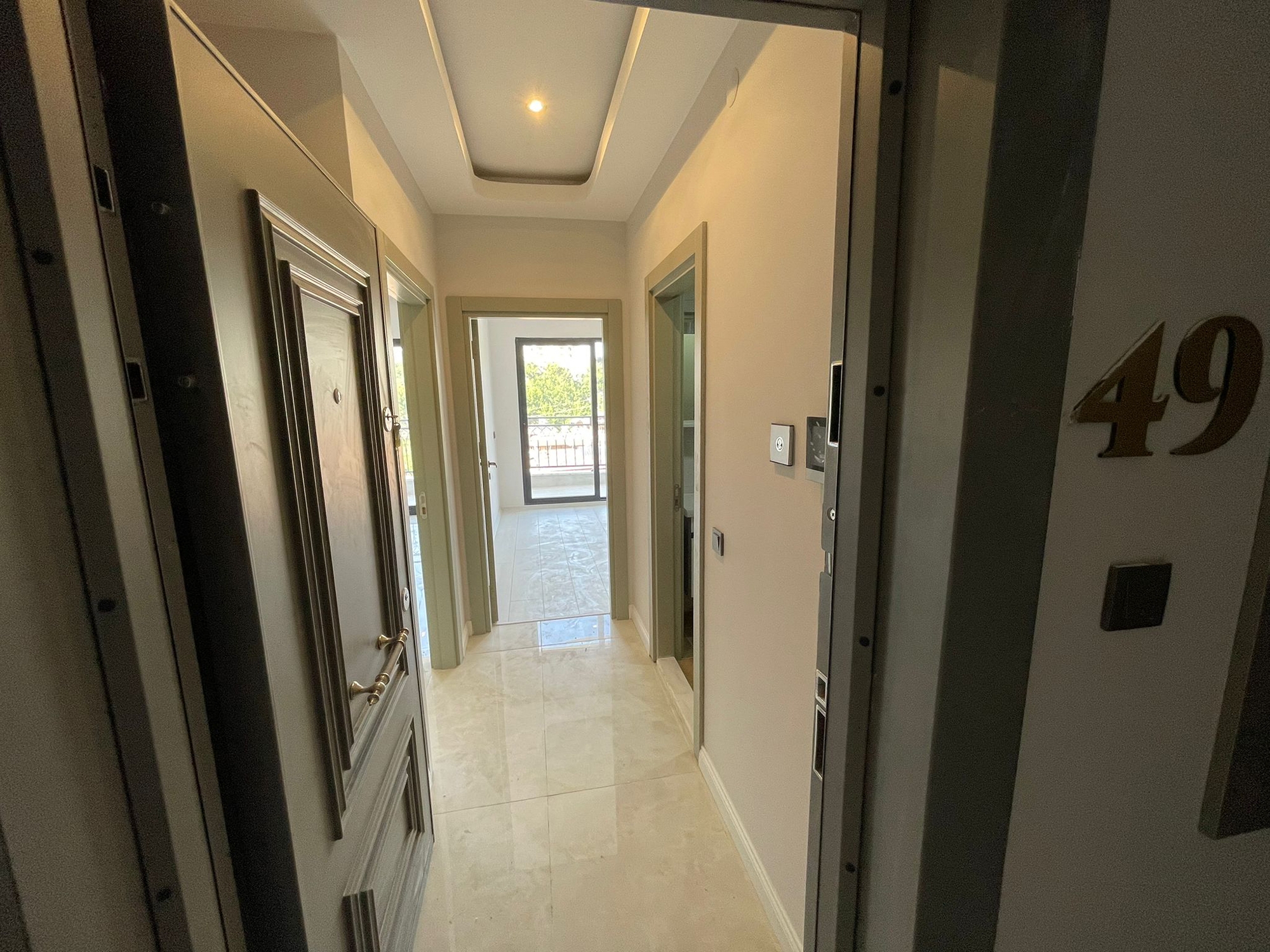 Modern 1+1 lägenhet med bergsutsikt i Avsallar, Alanya