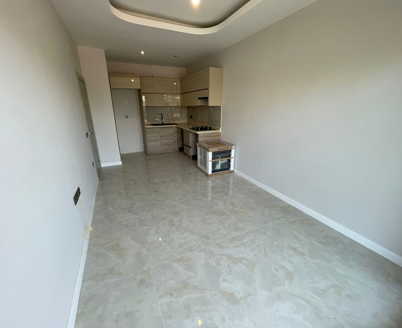 Modern 1+1 lägenhet med bergsutsikt i Avsallar, Alanya