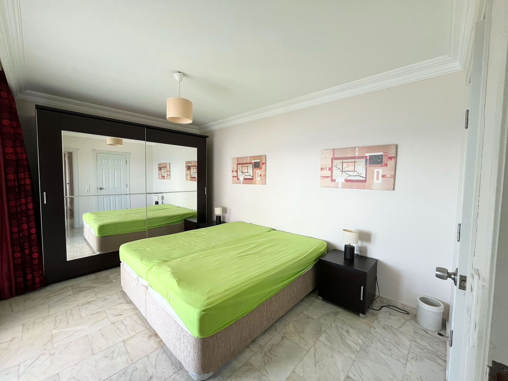 Strandnahes 2+1 Apartment mit Meeres- und Burgblick, Alanya