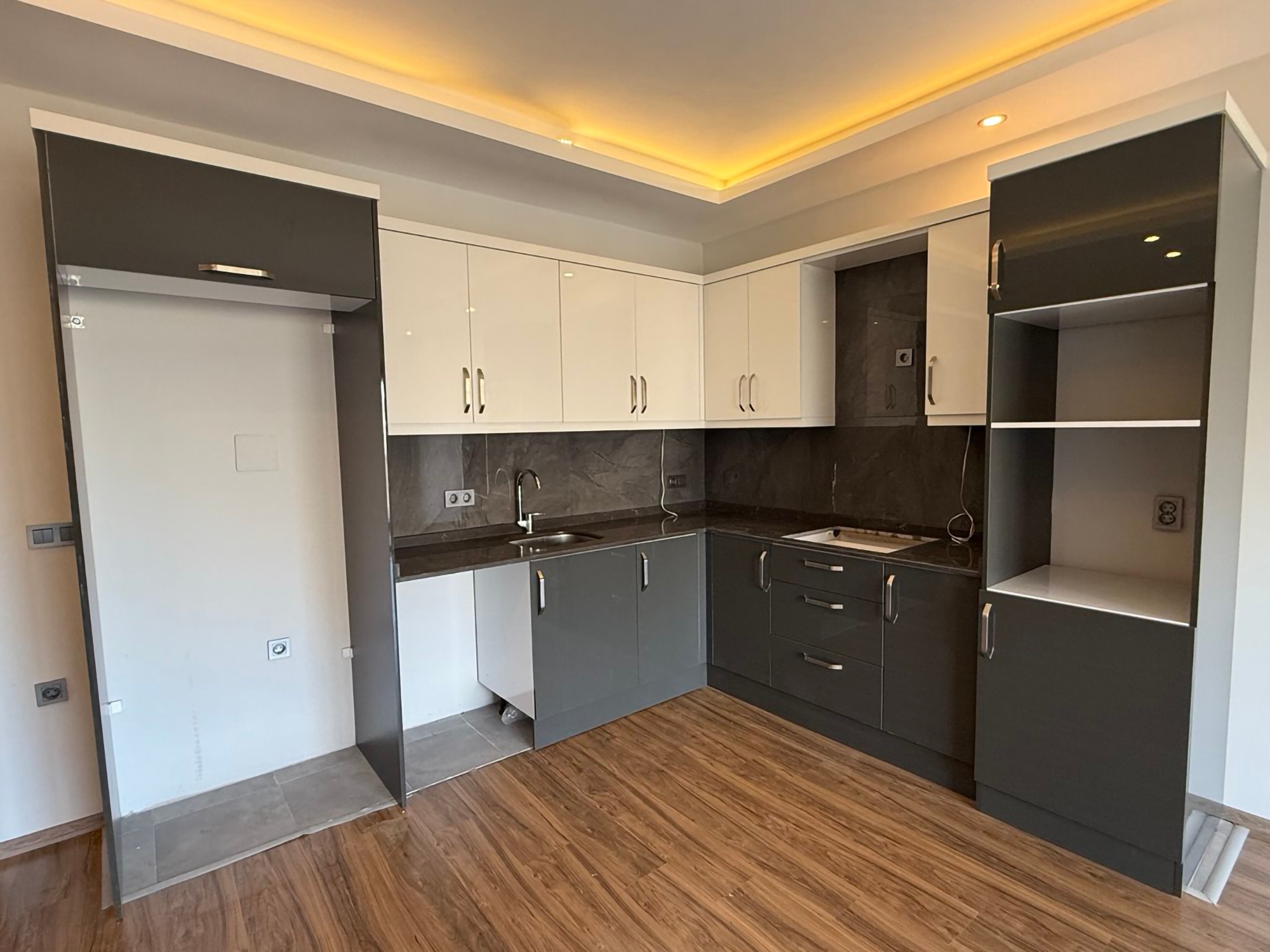 Moderne Luksus 1+1 Leilighet med Fjellutsikt, Alanya