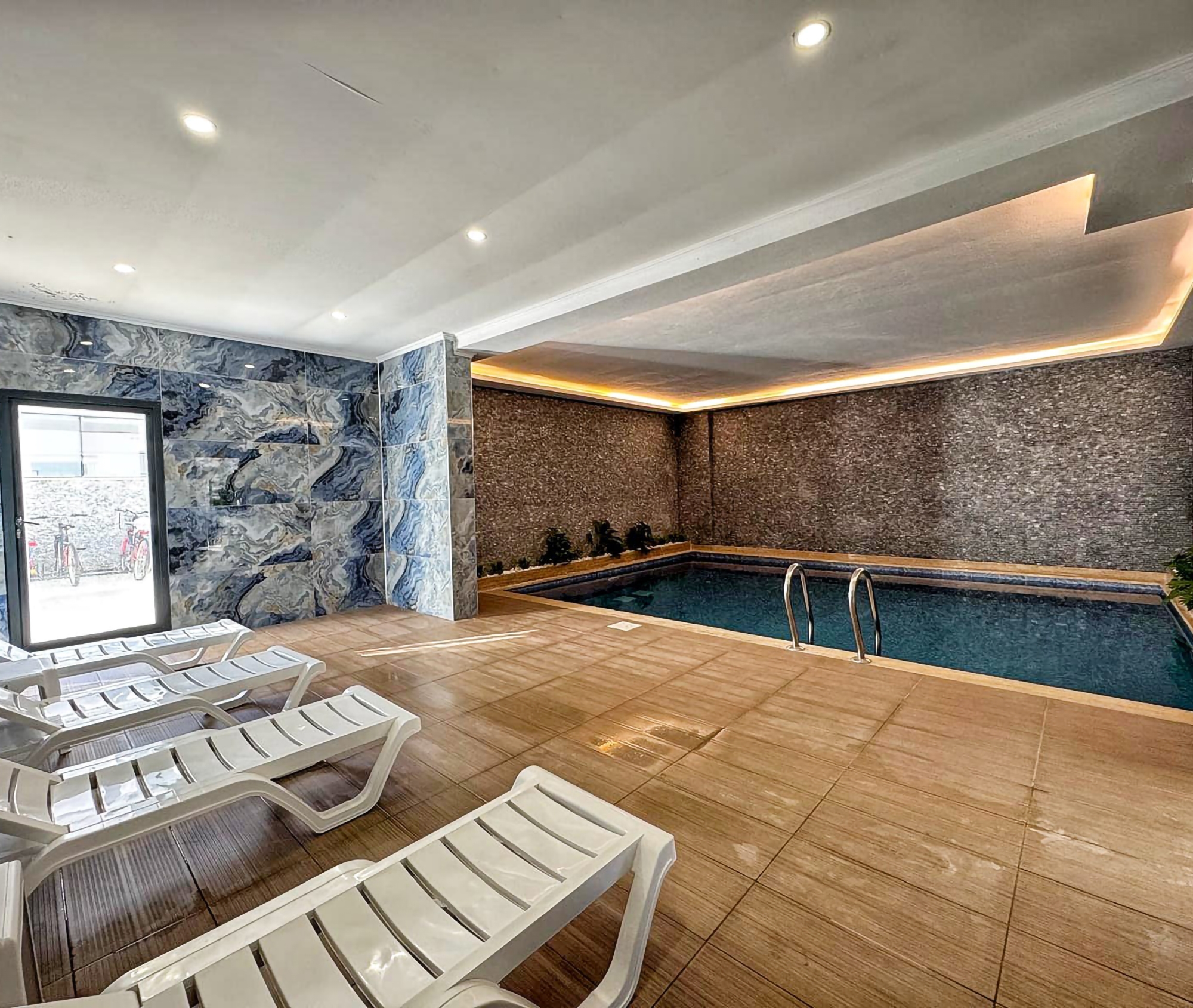 Lyxig 1+1 lägenhet med utsikt över bergen, Alanya