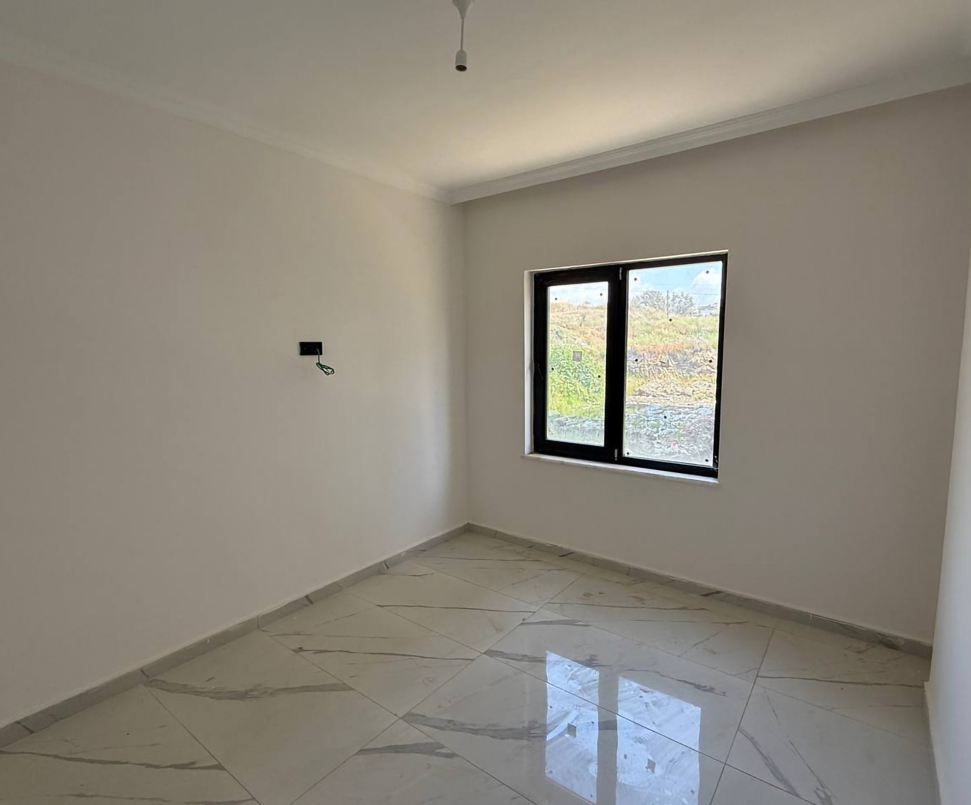 Lyxig 1+1 lägenhet med utsikt över bergen, Alanya