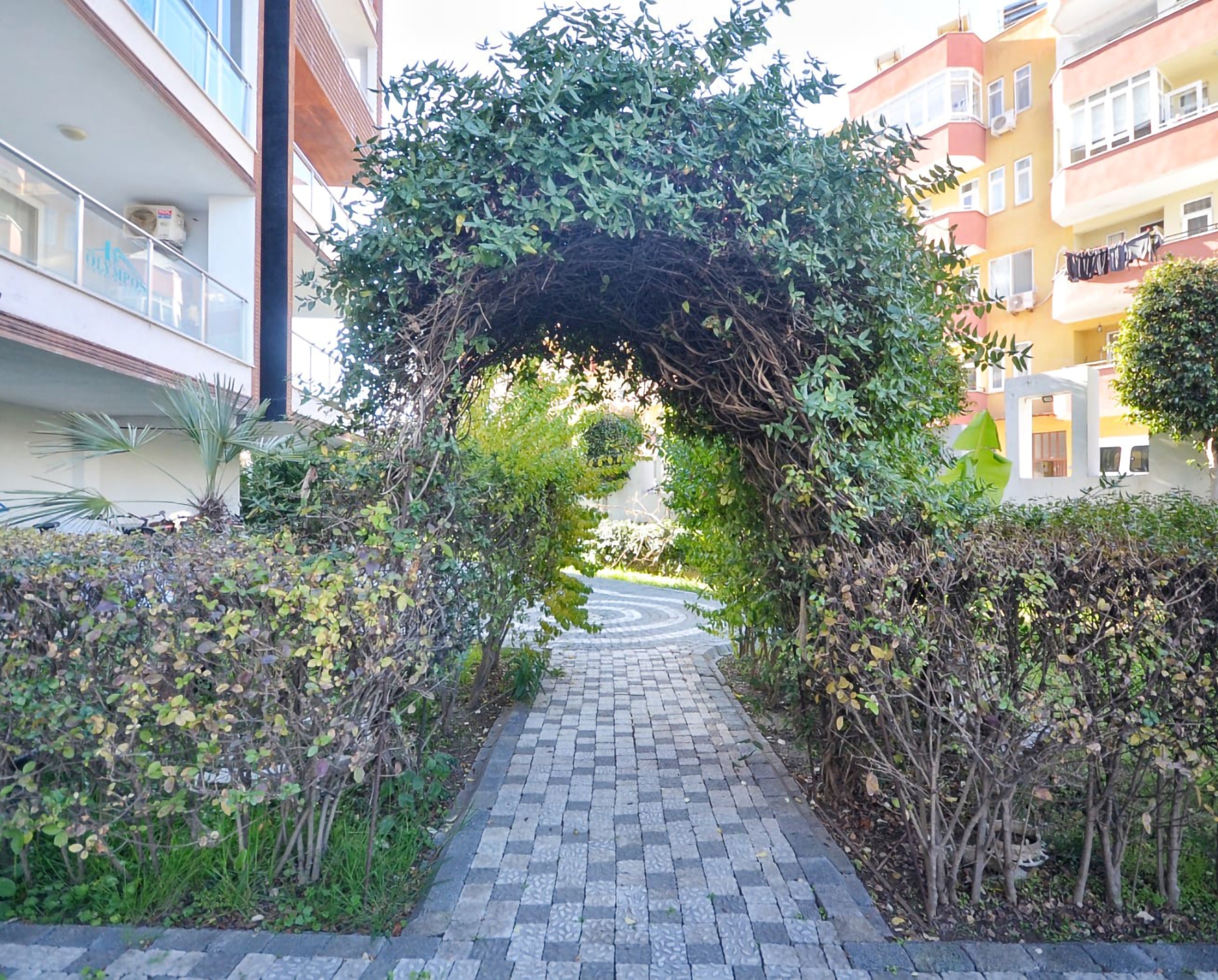 Vuorinäköala 2+1 Asunto Uima-altaalla ja Kuntosalilla Mahmutlarissa, Alanyassa