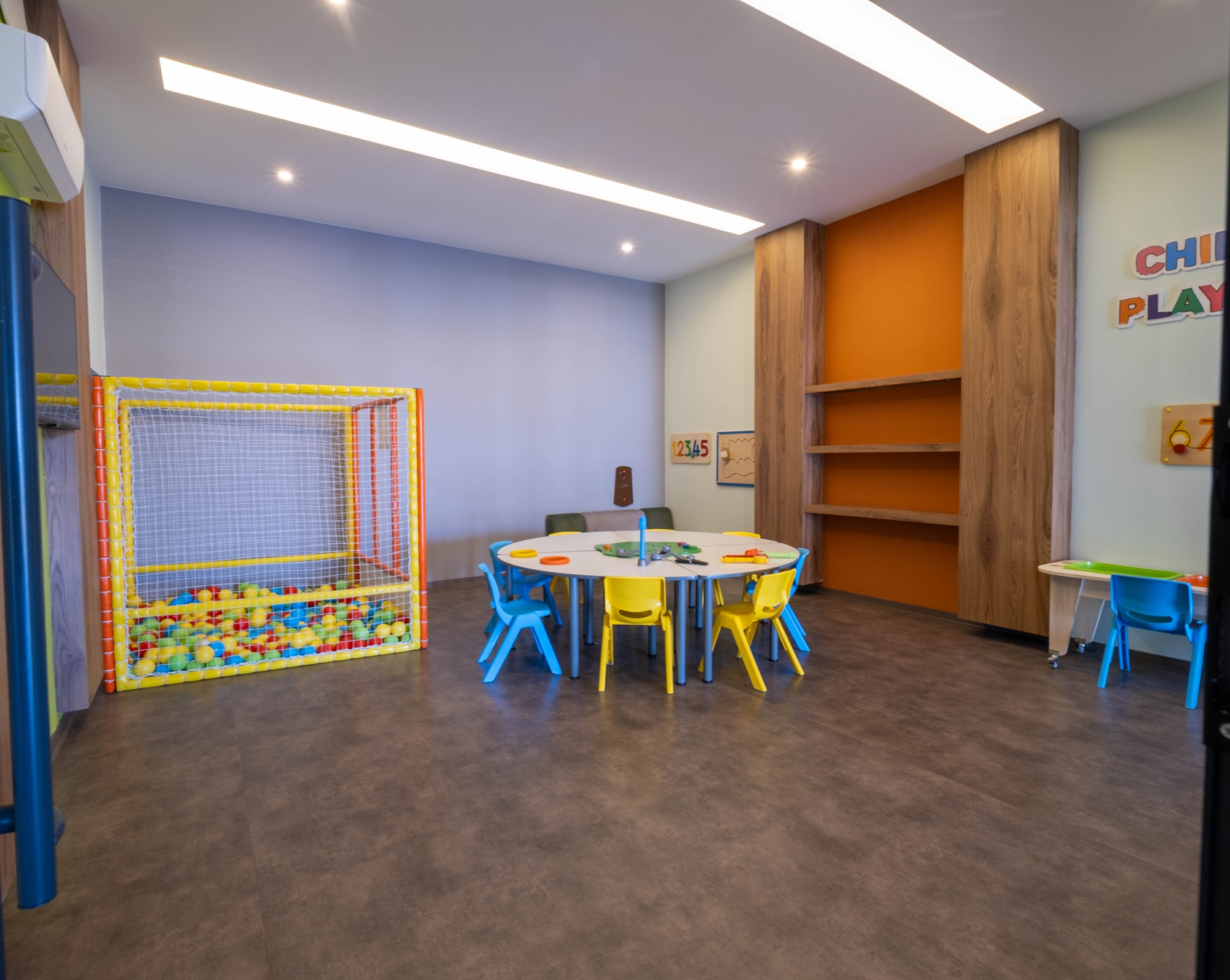 Luxurious 1+1 Apartment with Sea and Mountain Views, Alanya-Kestel