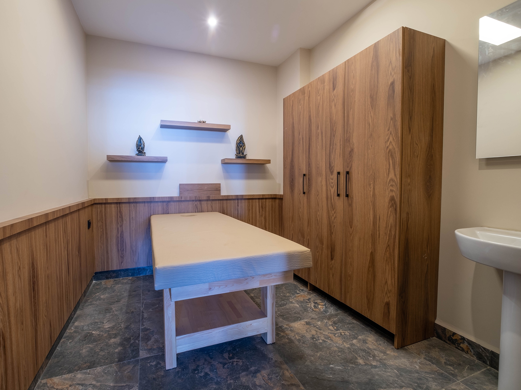 Luxurious 1+1 Apartment with Sea and Mountain Views, Alanya-Kestel
