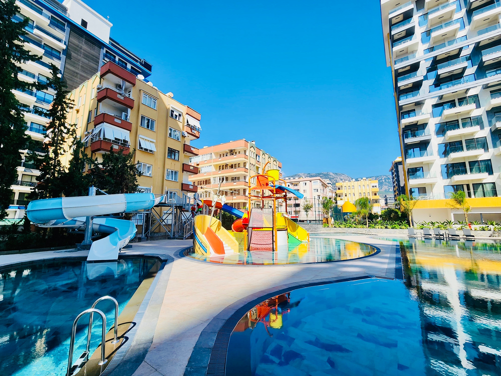 Luxuriöse 1+1 Wohnung mit Meerblick und Bergblick, Alanya
