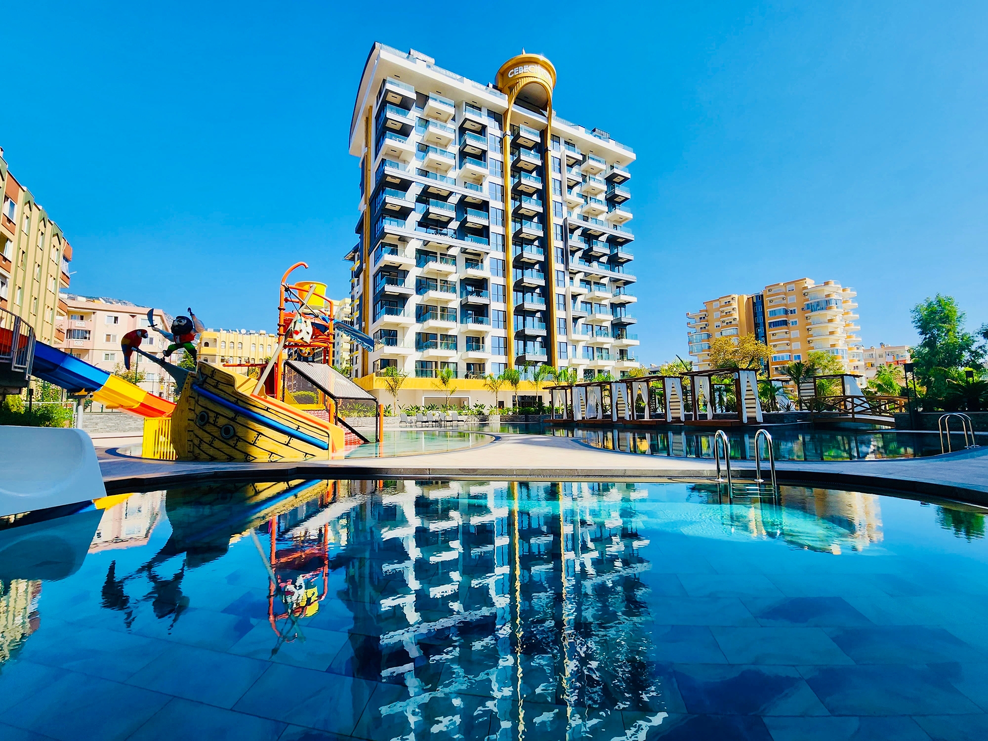 Luxuriöse 1+1 Wohnung mit Meerblick und Bergblick, Alanya