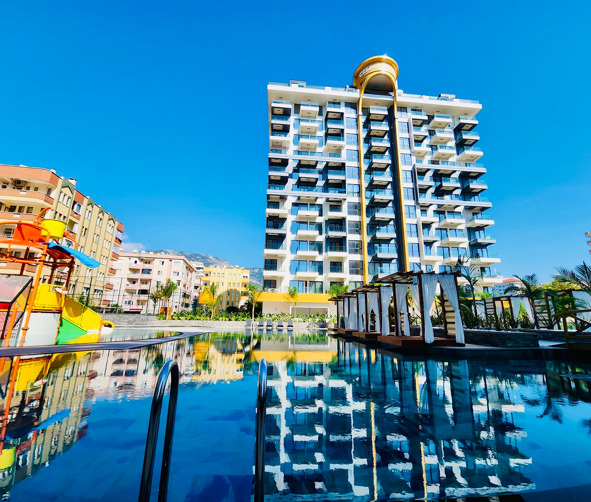 Luxuriöse 1+1 Wohnung mit Meerblick und Bergblick, Alanya