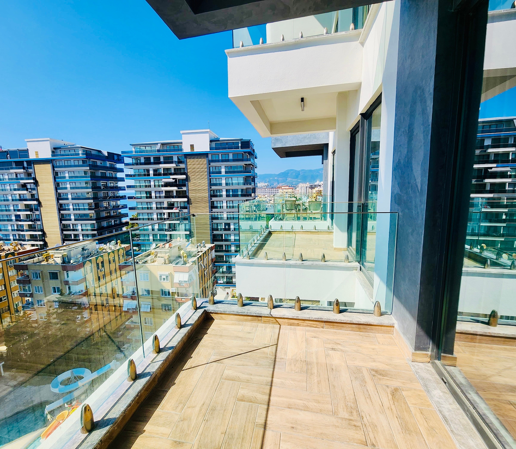 Luxuriöse 1+1 Wohnung mit Meerblick und Bergblick, Alanya