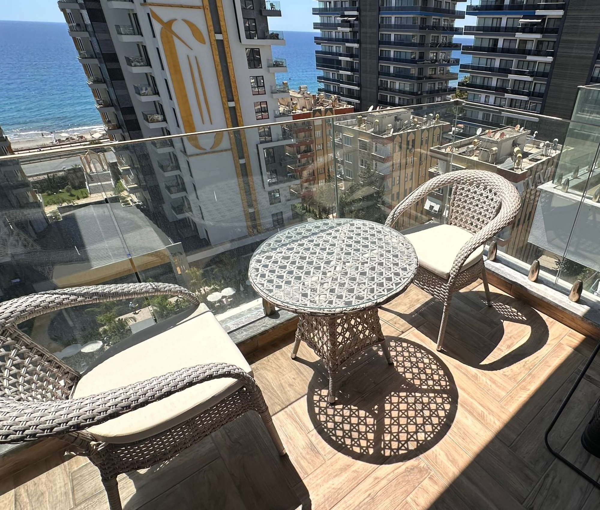 Luxuriöse 1+1 Wohnung mit Meerblick und Bergblick, Alanya