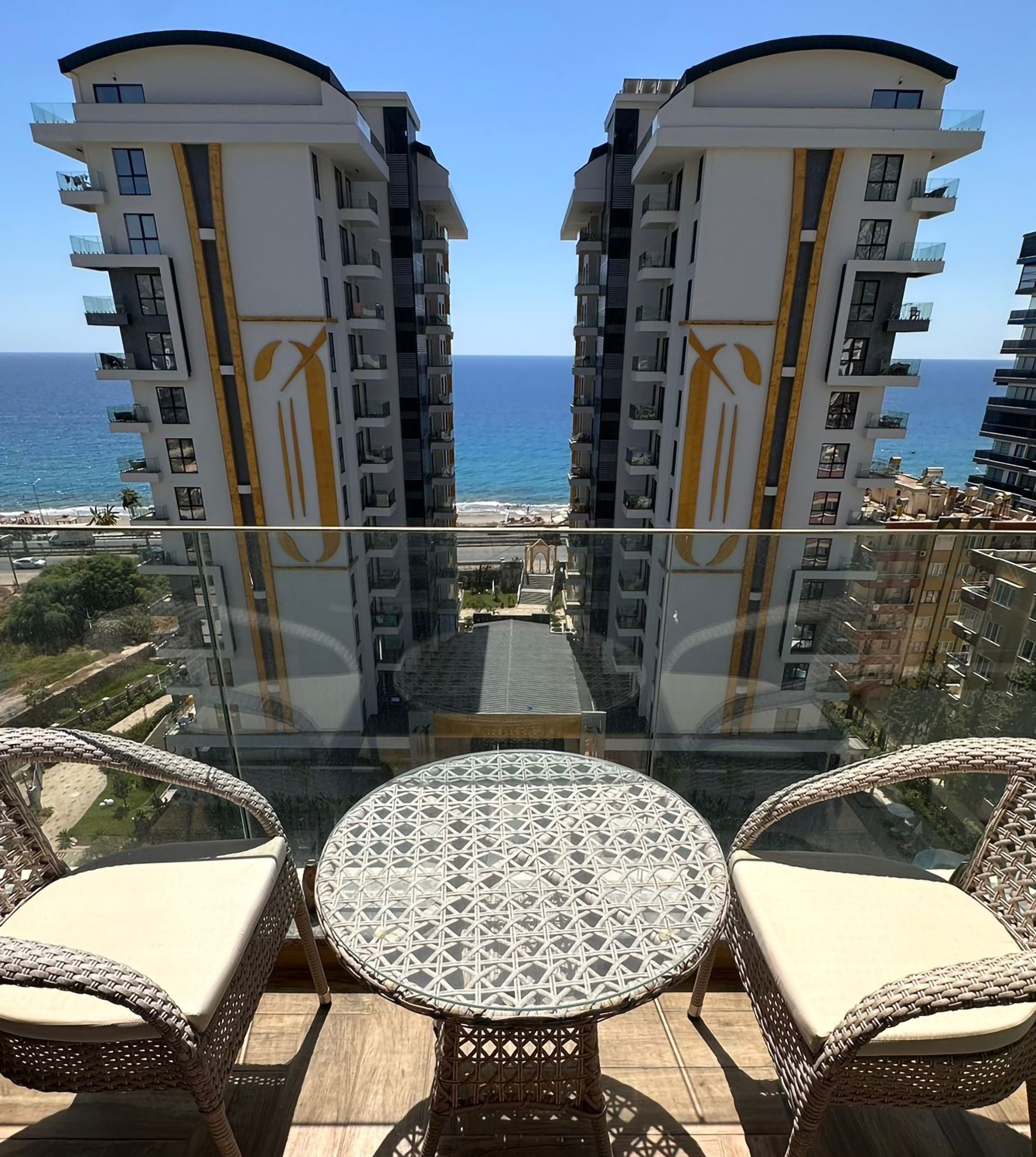 Luxuriöse 1+1 Wohnung mit Meerblick und Bergblick, Alanya