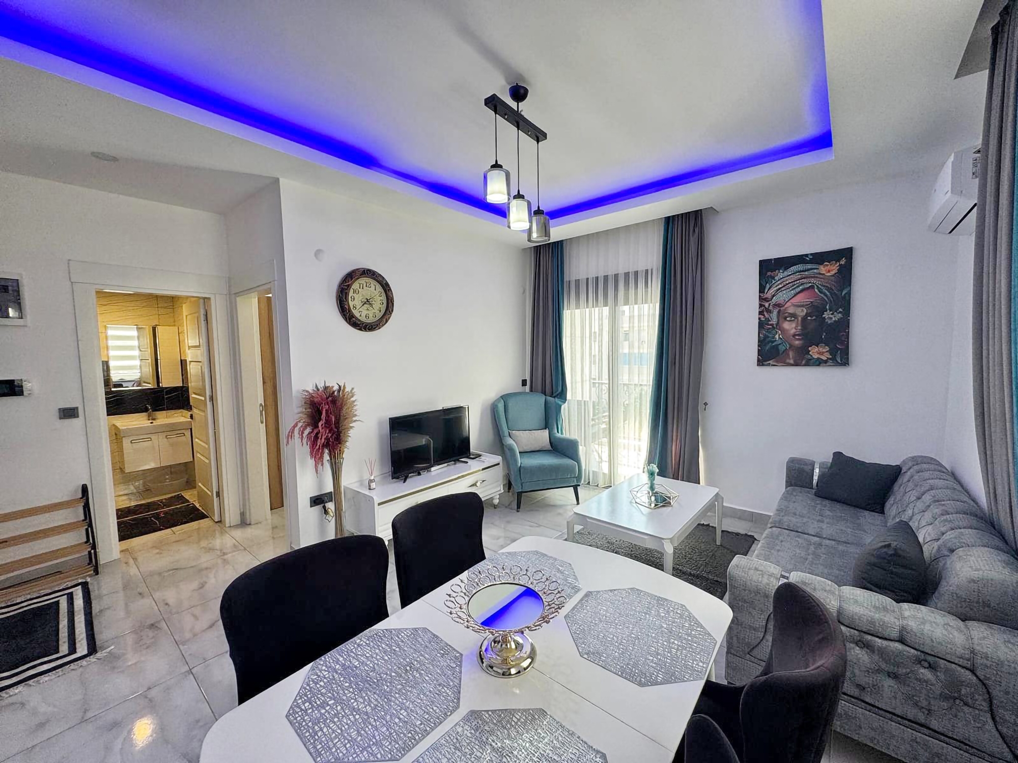 Luksuriøs 1+1 Leilighet med Fjellutsikt i Mahmutlar, Alanya