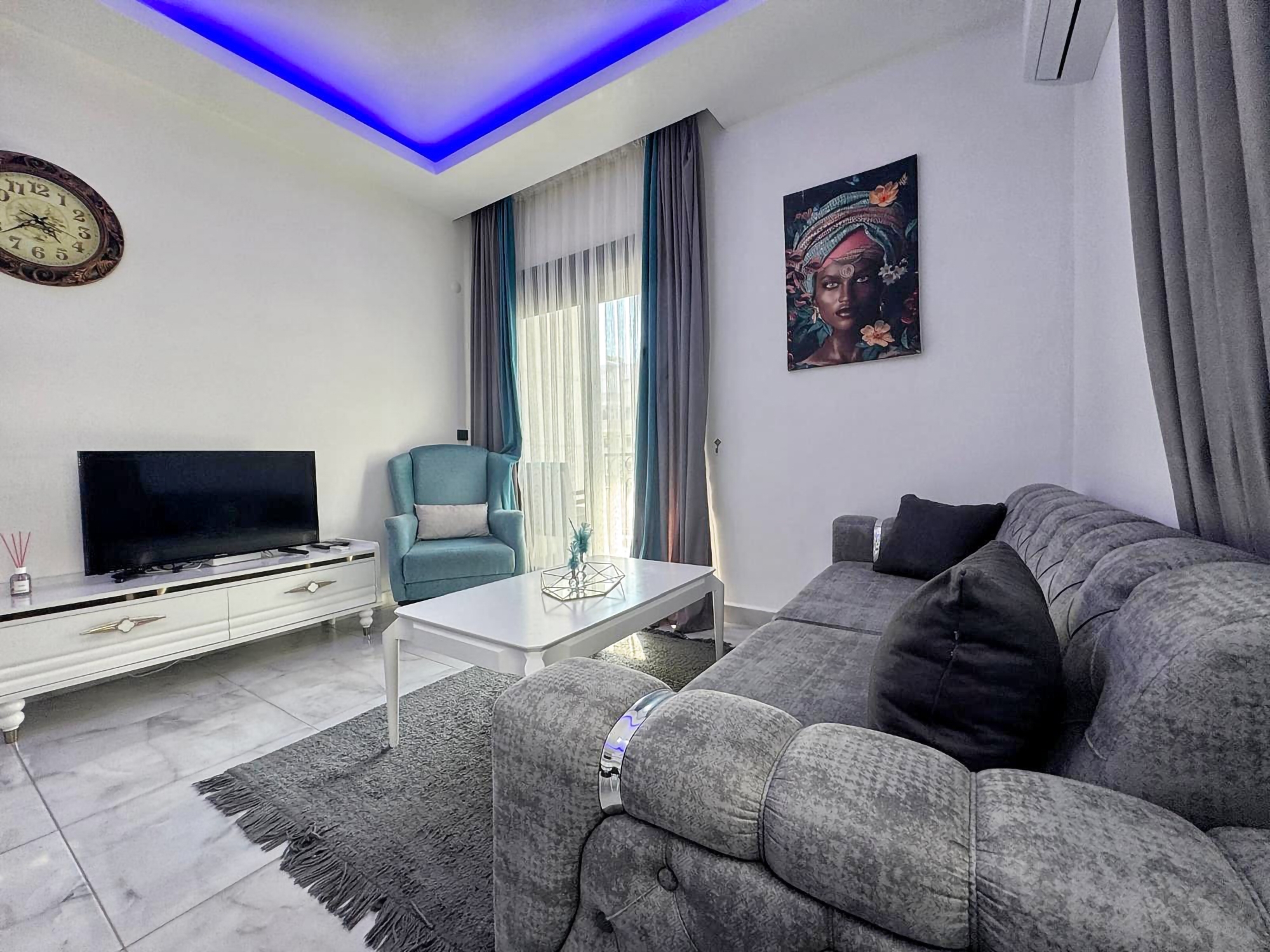 Luksuriøs 1+1 Leilighet med Fjellutsikt i Mahmutlar, Alanya