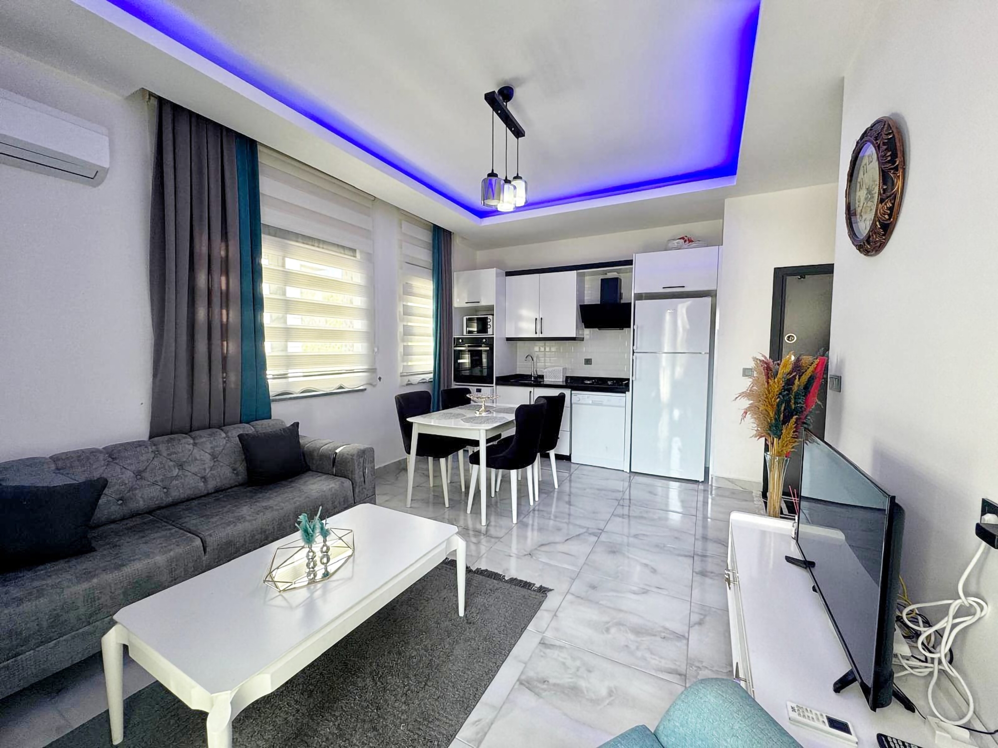 Luksuriøs 1+1 Leilighet med Fjellutsikt i Mahmutlar, Alanya