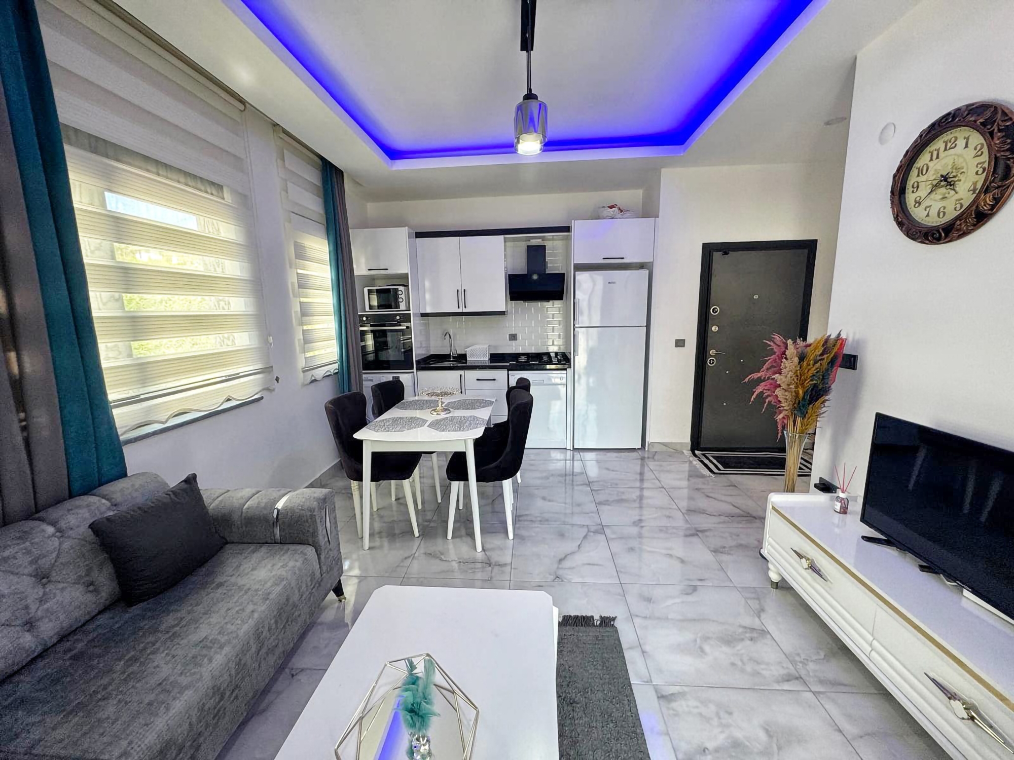Luksuriøs 1+1 Leilighet med Fjellutsikt i Mahmutlar, Alanya