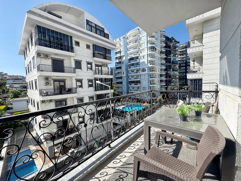 Luksuriøs 1+1 Leilighet med Fjellutsikt i Mahmutlar, Alanya