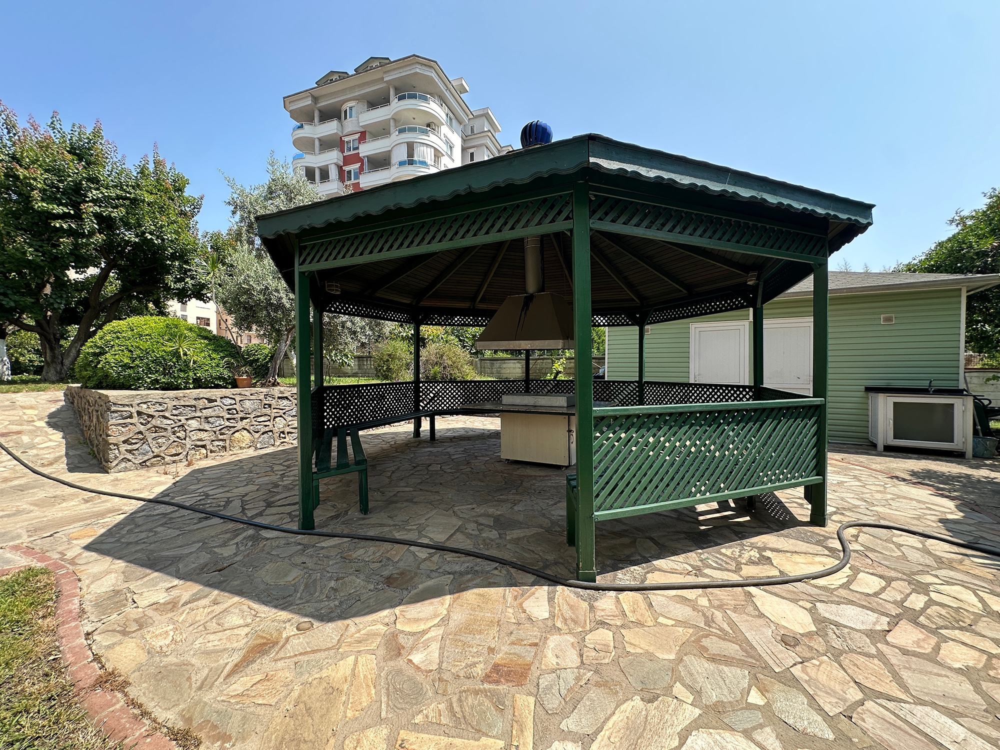 Slott- och bergsutsikt 1+1 lägenhet, Alanya - Cikcilli