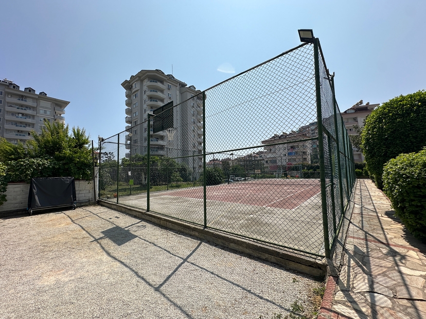 Slott- och bergsutsikt 1+1 lägenhet, Alanya - Cikcilli