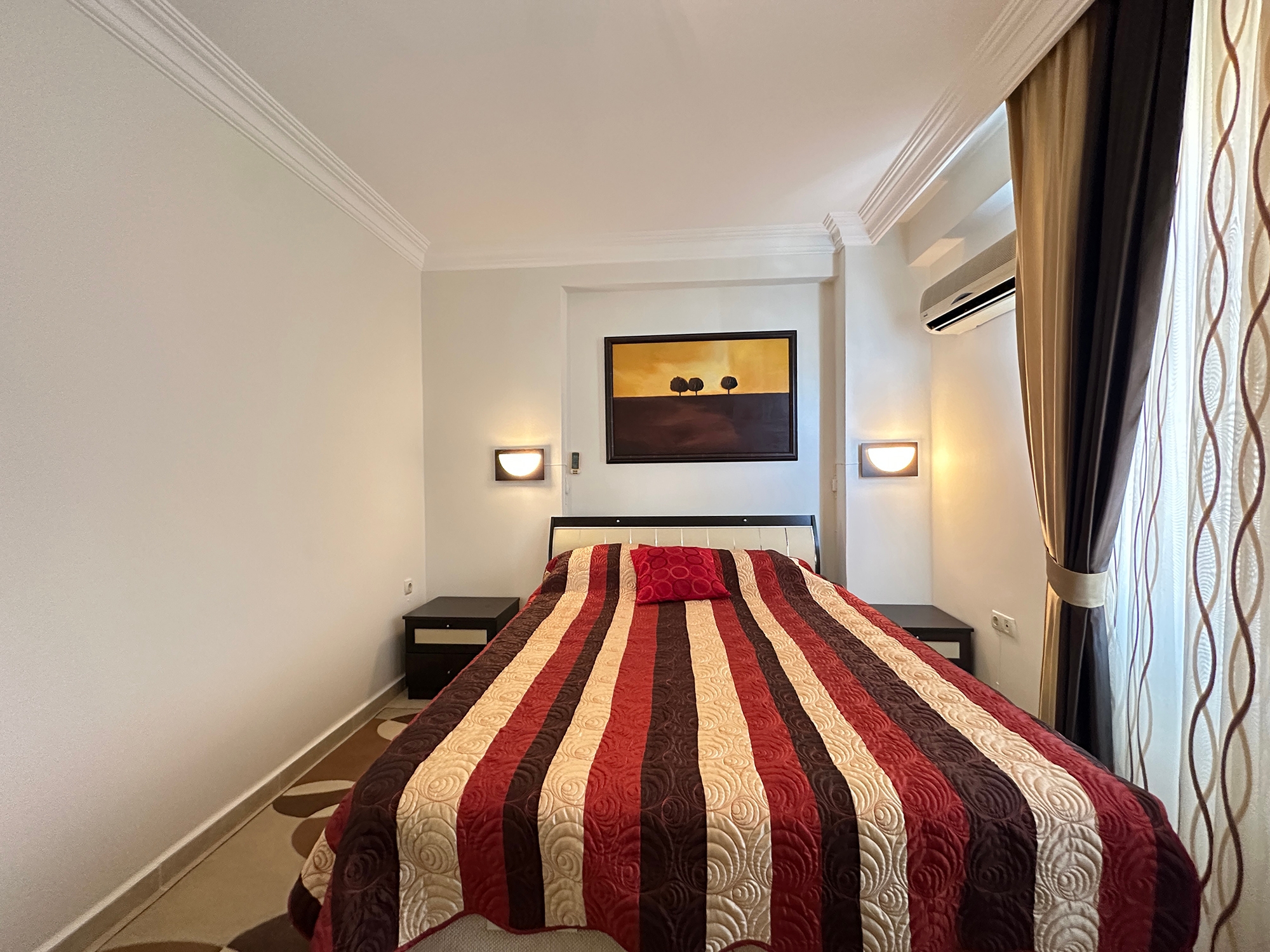 Slott- och bergsutsikt 1+1 lägenhet, Alanya - Cikcilli