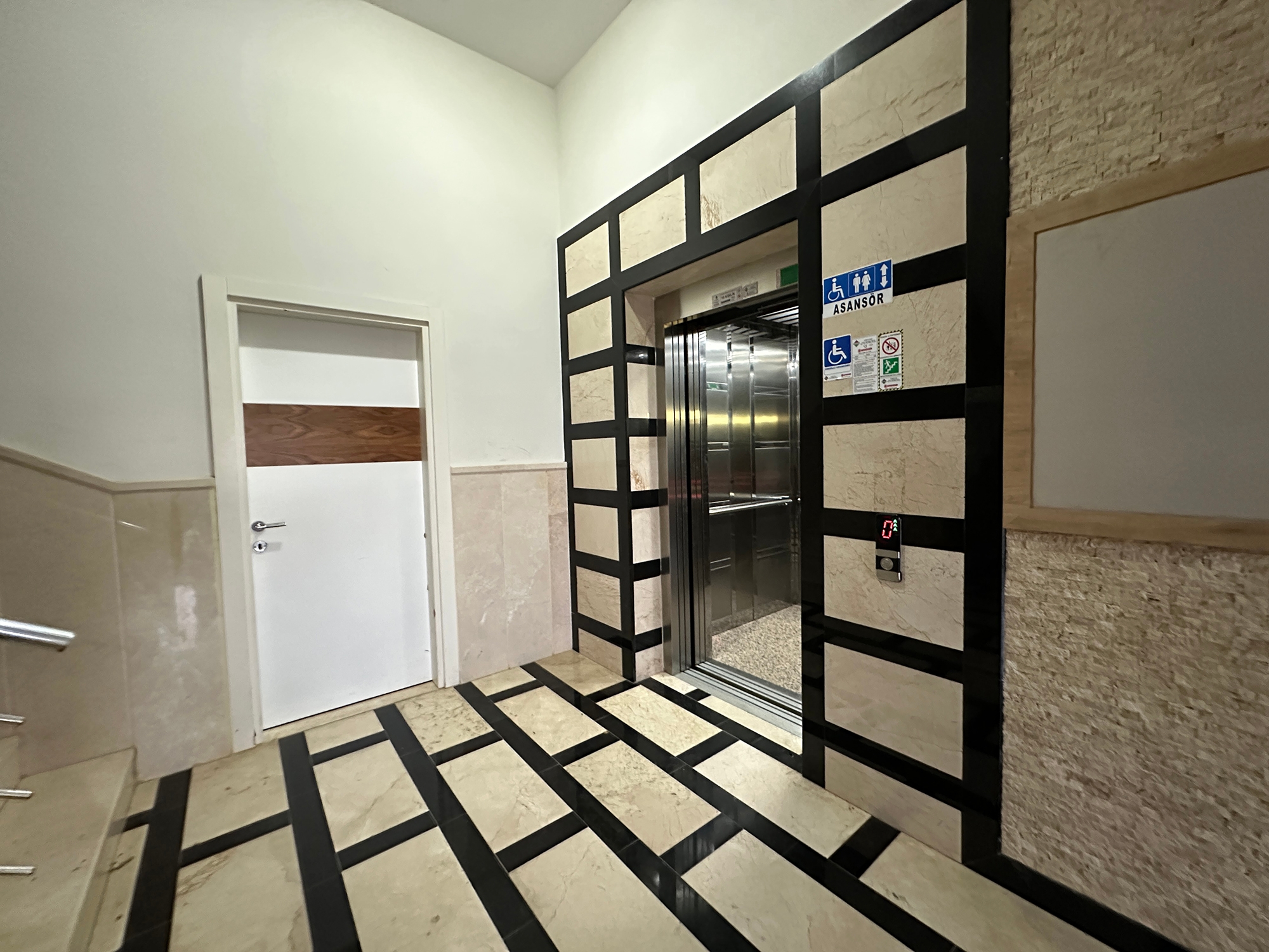 Geräumiges 3+1 Apartment in Alanya - Ciplakli