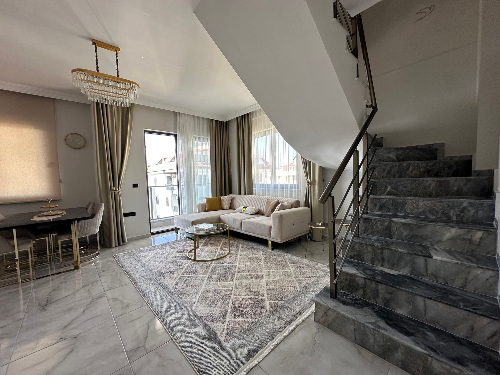 Luxuriöses 3+1 Penthouse mit atemberaubendem Blick auf das Meer und die Berge, Alanya Kestel