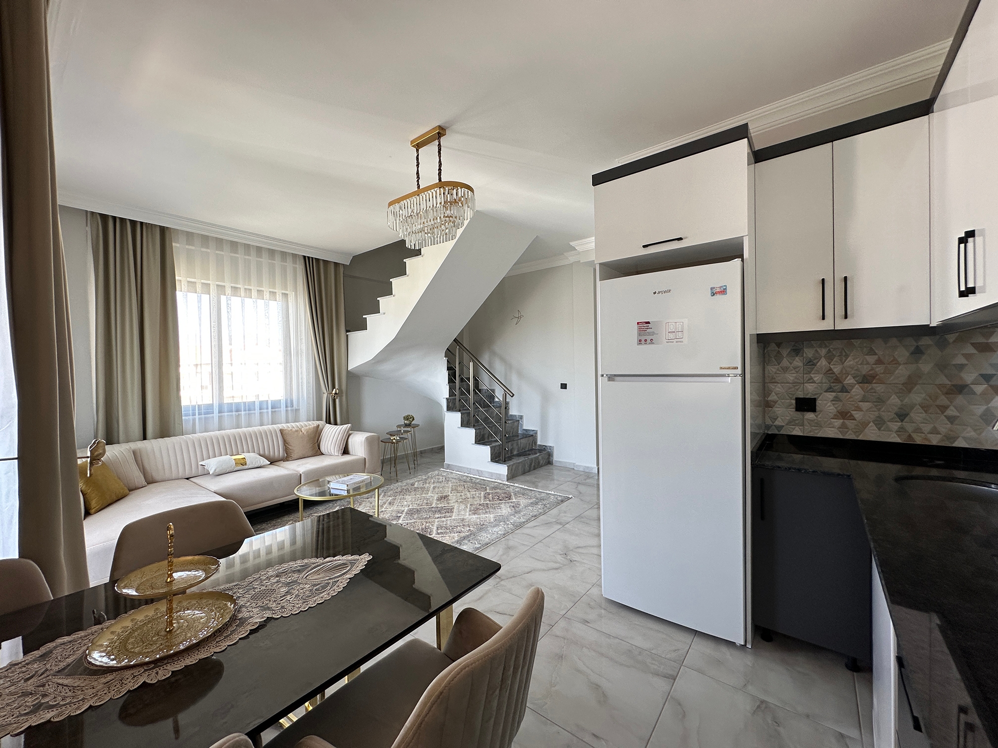 Luxuriöses 3+1 Penthouse mit atemberaubendem Blick auf das Meer und die Berge, Alanya Kestel