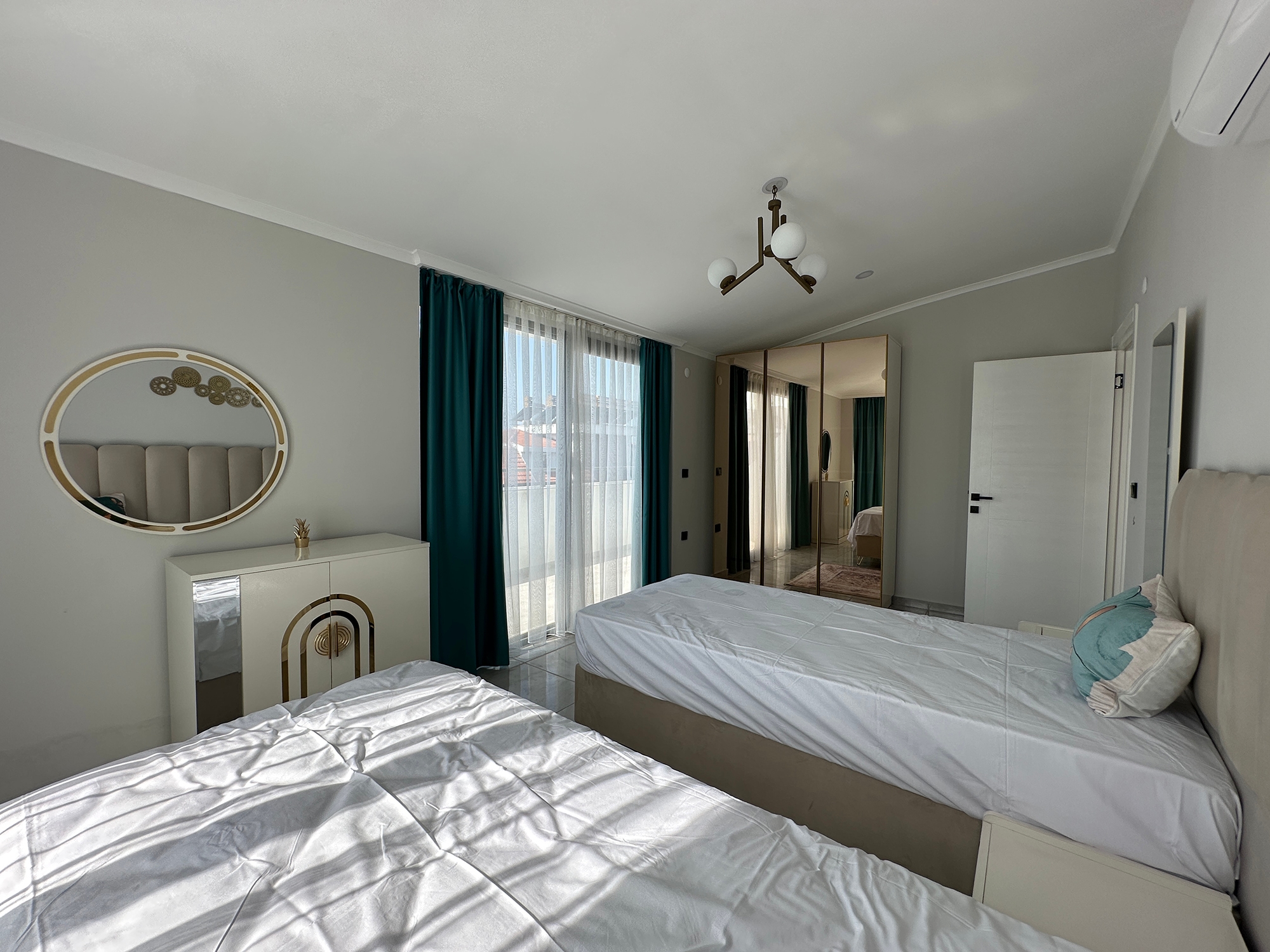 Luxuriöses 3+1 Penthouse mit atemberaubendem Blick auf das Meer und die Berge, Alanya Kestel