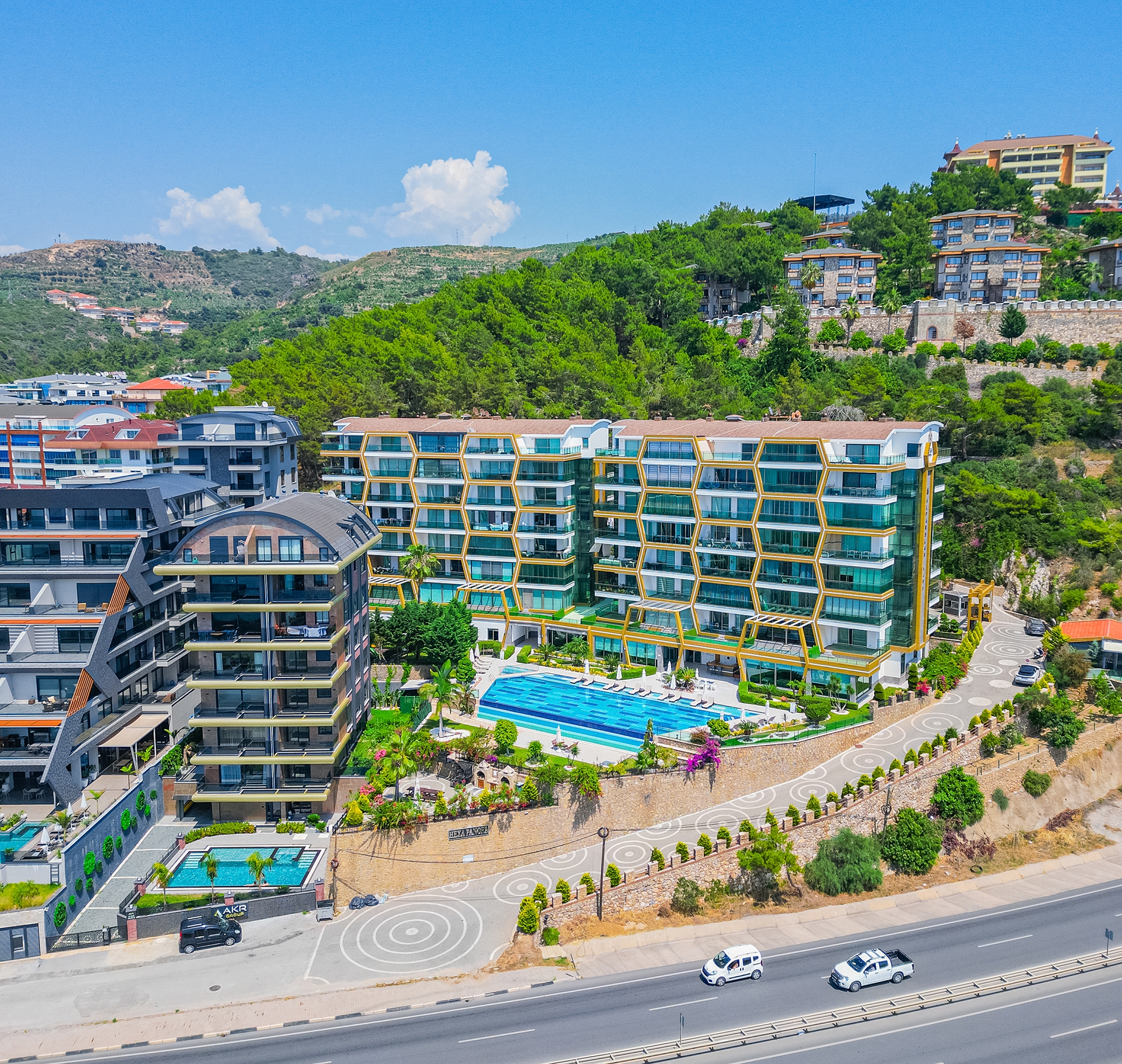 Luksus 1+1 Lejlighed med Hav- og Bjergudsigt i Kargicak, Alanya