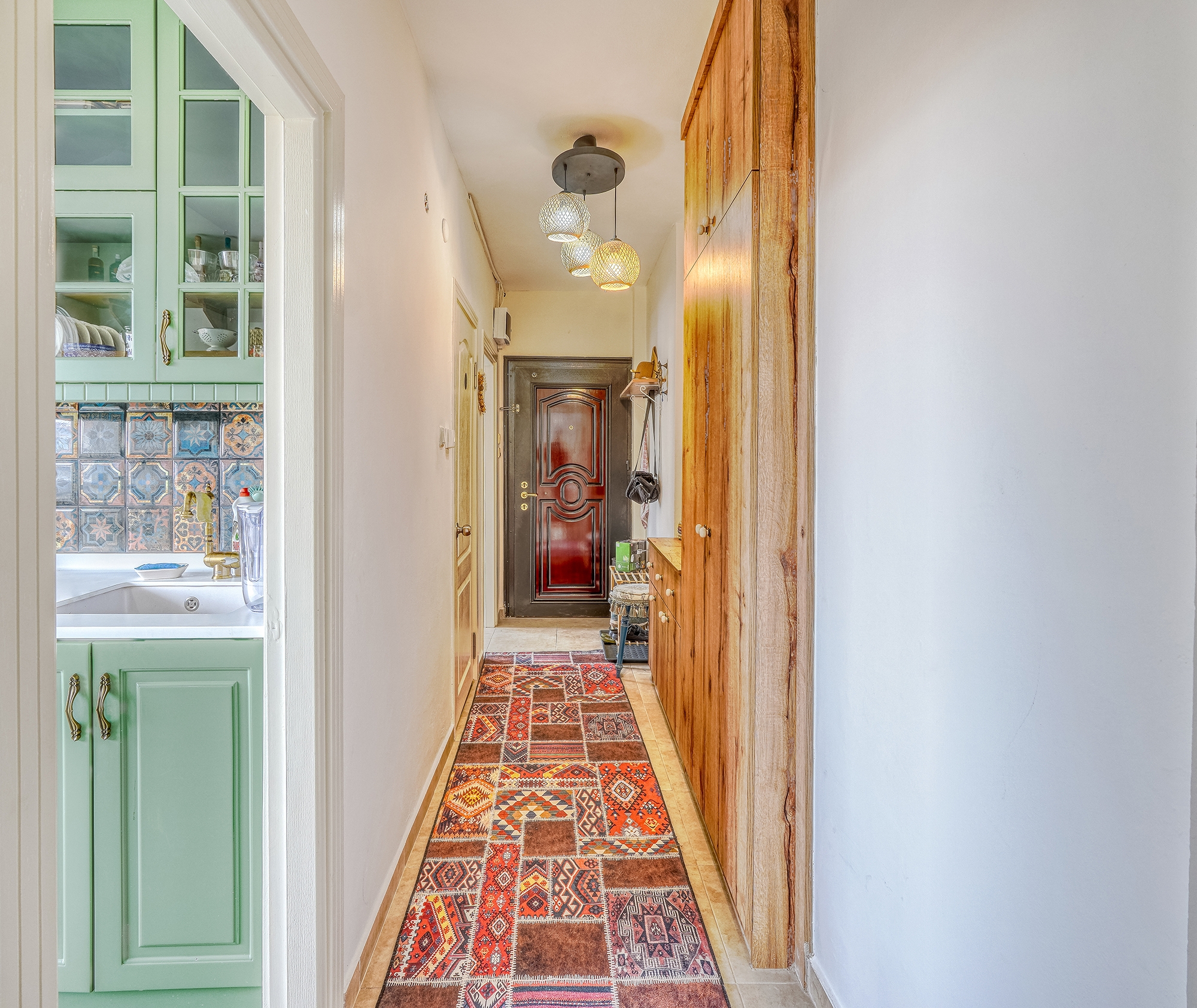 1+1 Wohnung mit Bergblick im Stadtzentrum von Alanya