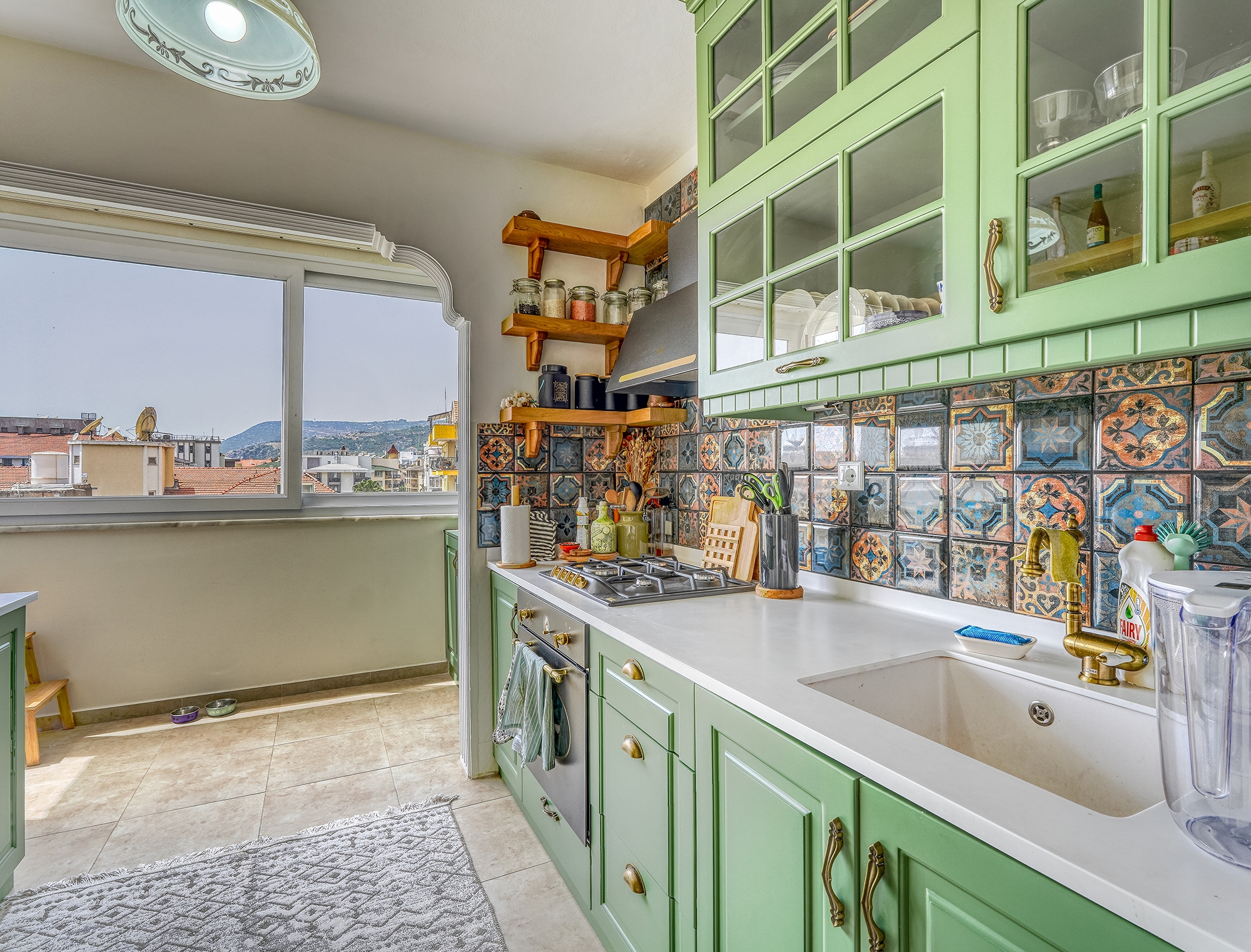 1+1 Wohnung mit Bergblick im Stadtzentrum von Alanya