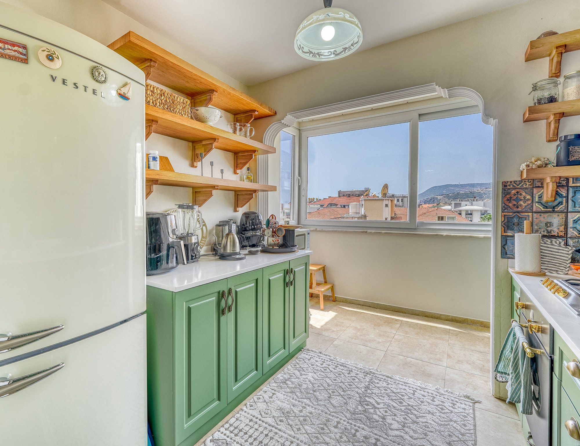 1+1 Wohnung mit Bergblick im Stadtzentrum von Alanya