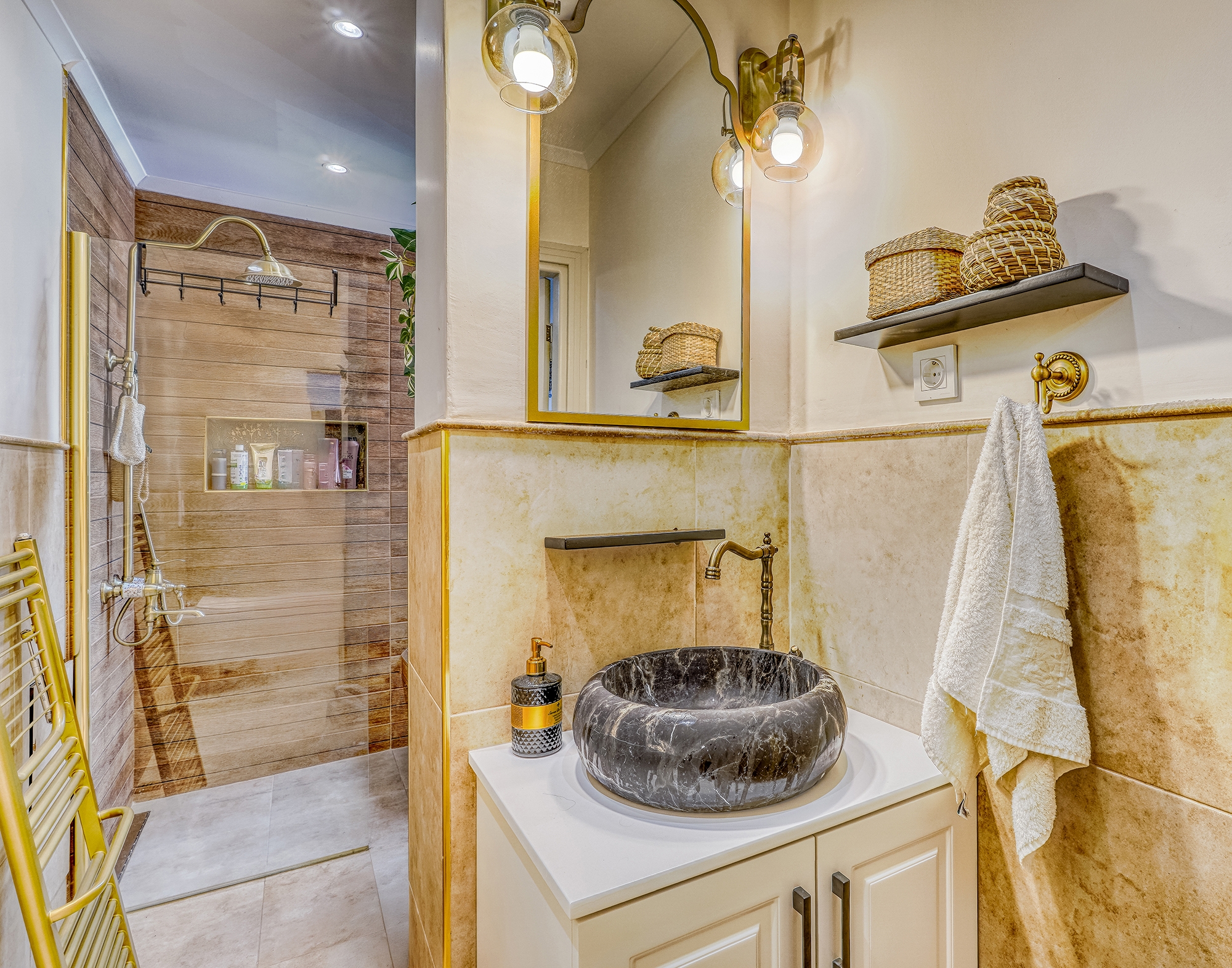 1+1 Wohnung mit Bergblick im Stadtzentrum von Alanya