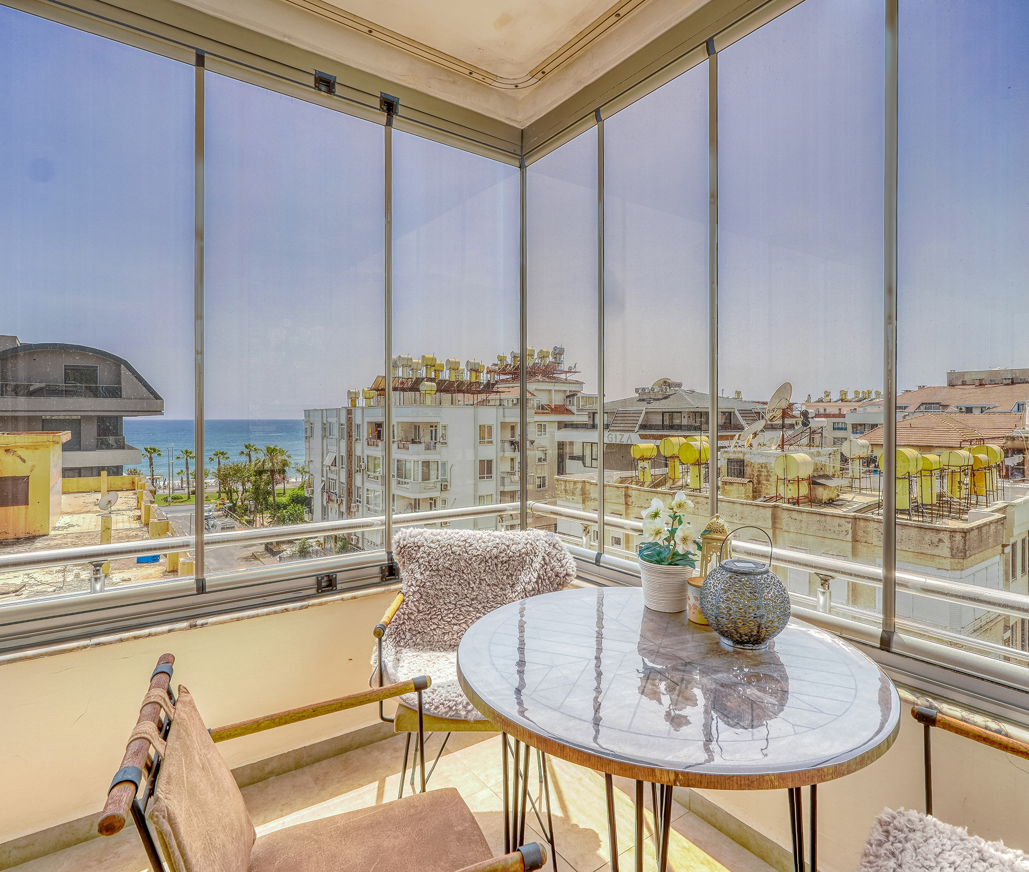 1+1 Wohnung mit Bergblick im Stadtzentrum von Alanya