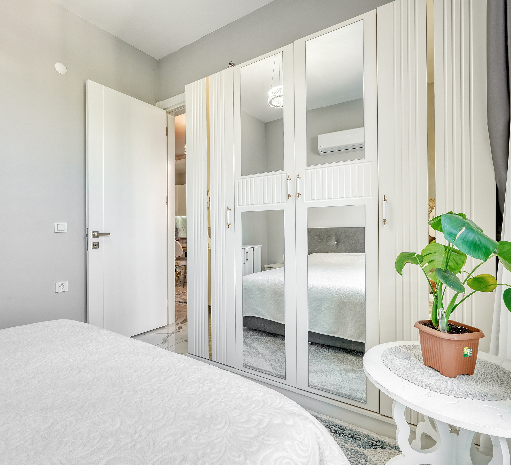 Luxury 1+1 Apartment with Mountain View, Alanya