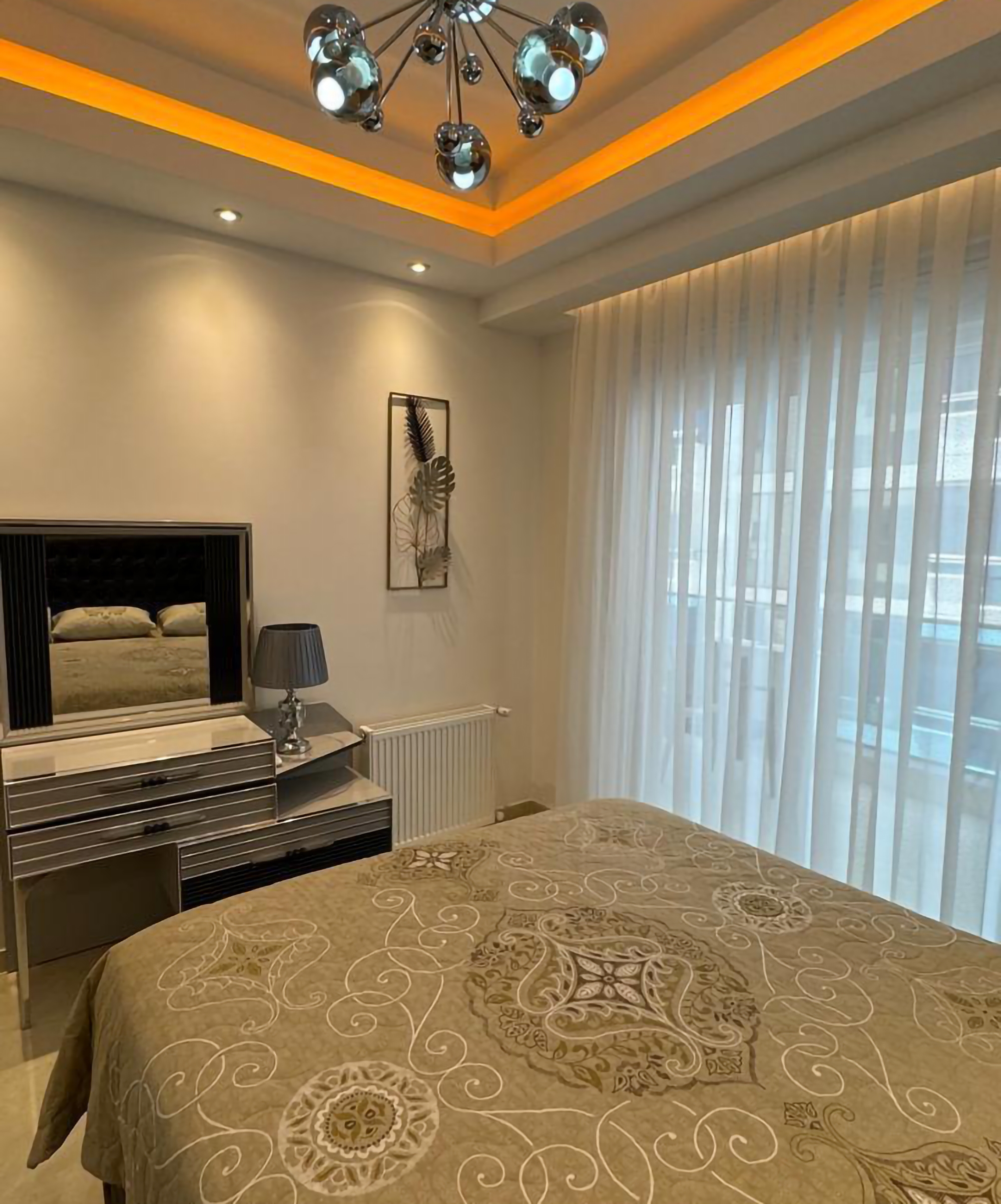 Luxurious 1+1 Apartment with Mountain Views in Mahmutlar, Alanya