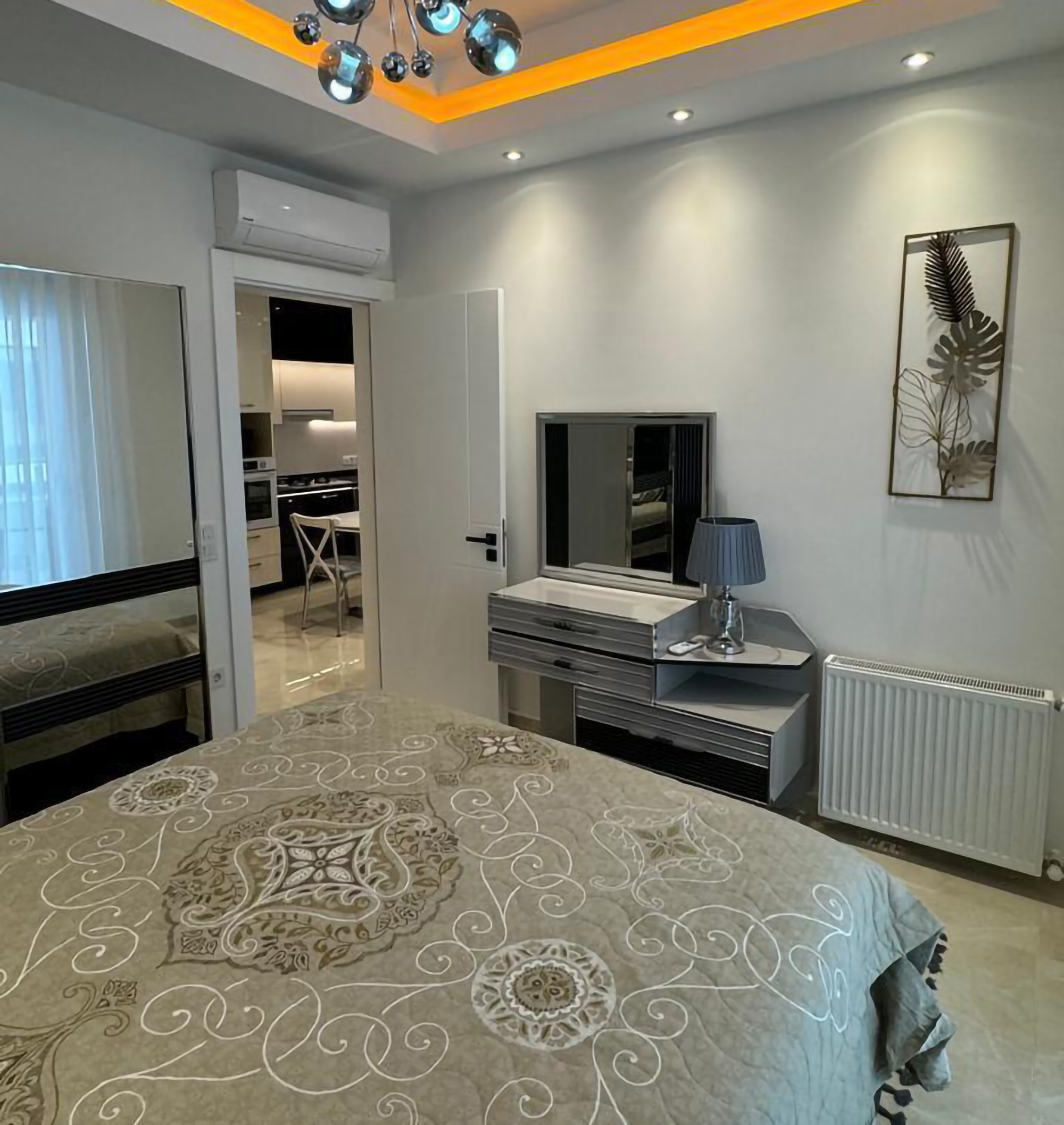 Luxurious 1+1 Apartment with Mountain Views in Mahmutlar, Alanya