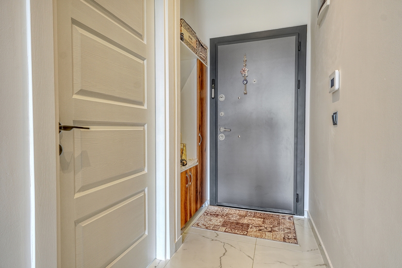 Luxury 1+1 Apartment with Stunning Views in Mahmutlar, Alanya