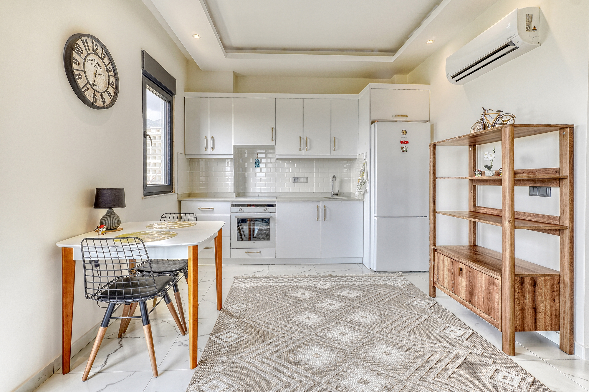Luxury 1+1 Apartment with Stunning Views in Mahmutlar, Alanya