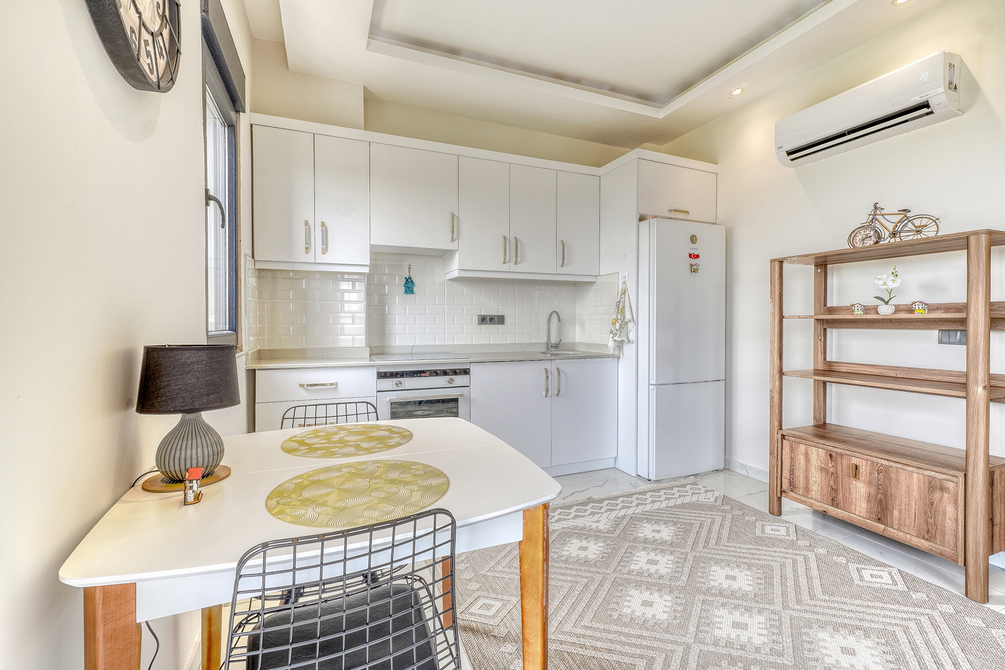 Luxury 1+1 Apartment with Stunning Views in Mahmutlar, Alanya