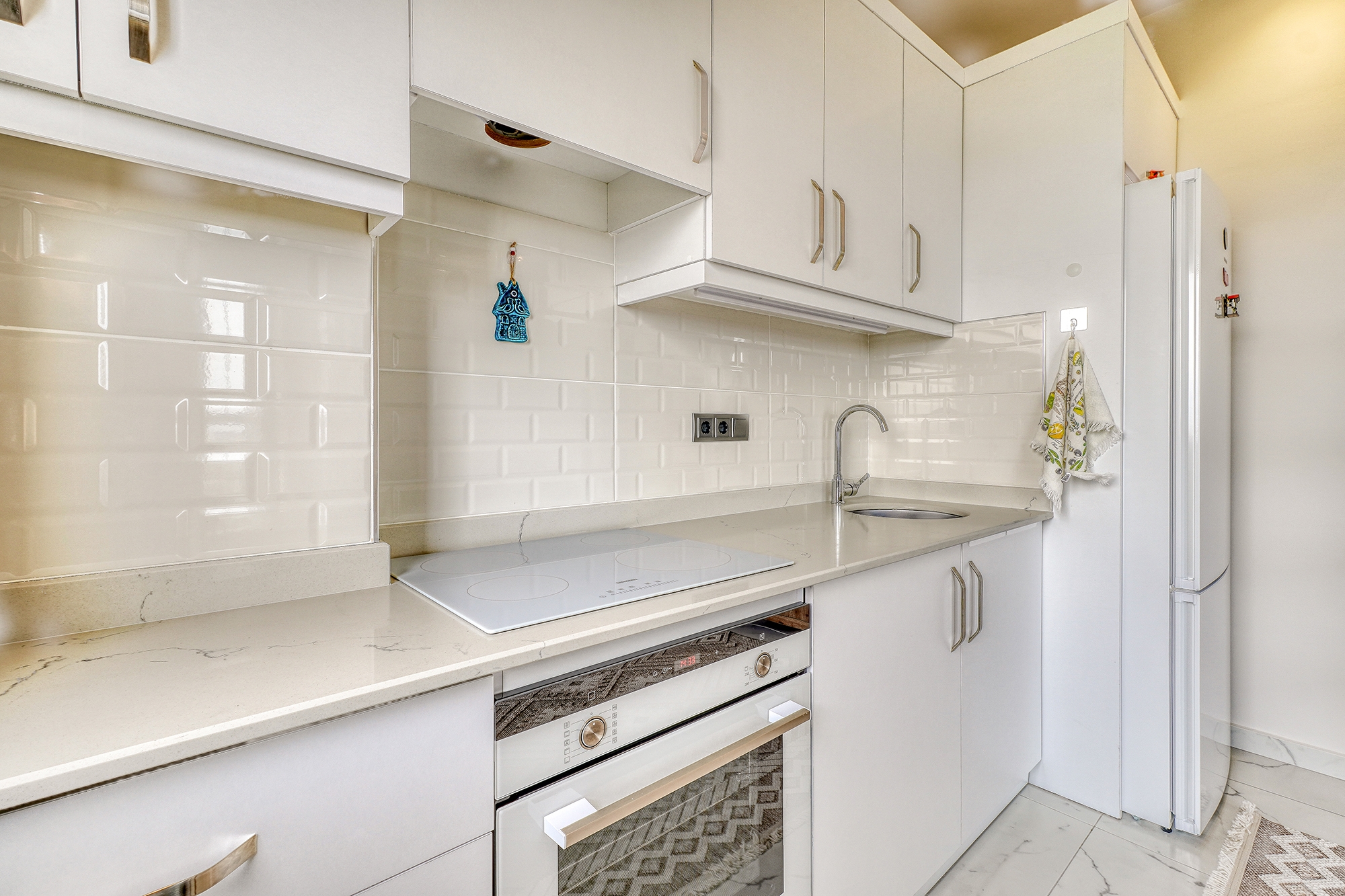 Luxury 1+1 Apartment with Stunning Views in Mahmutlar, Alanya