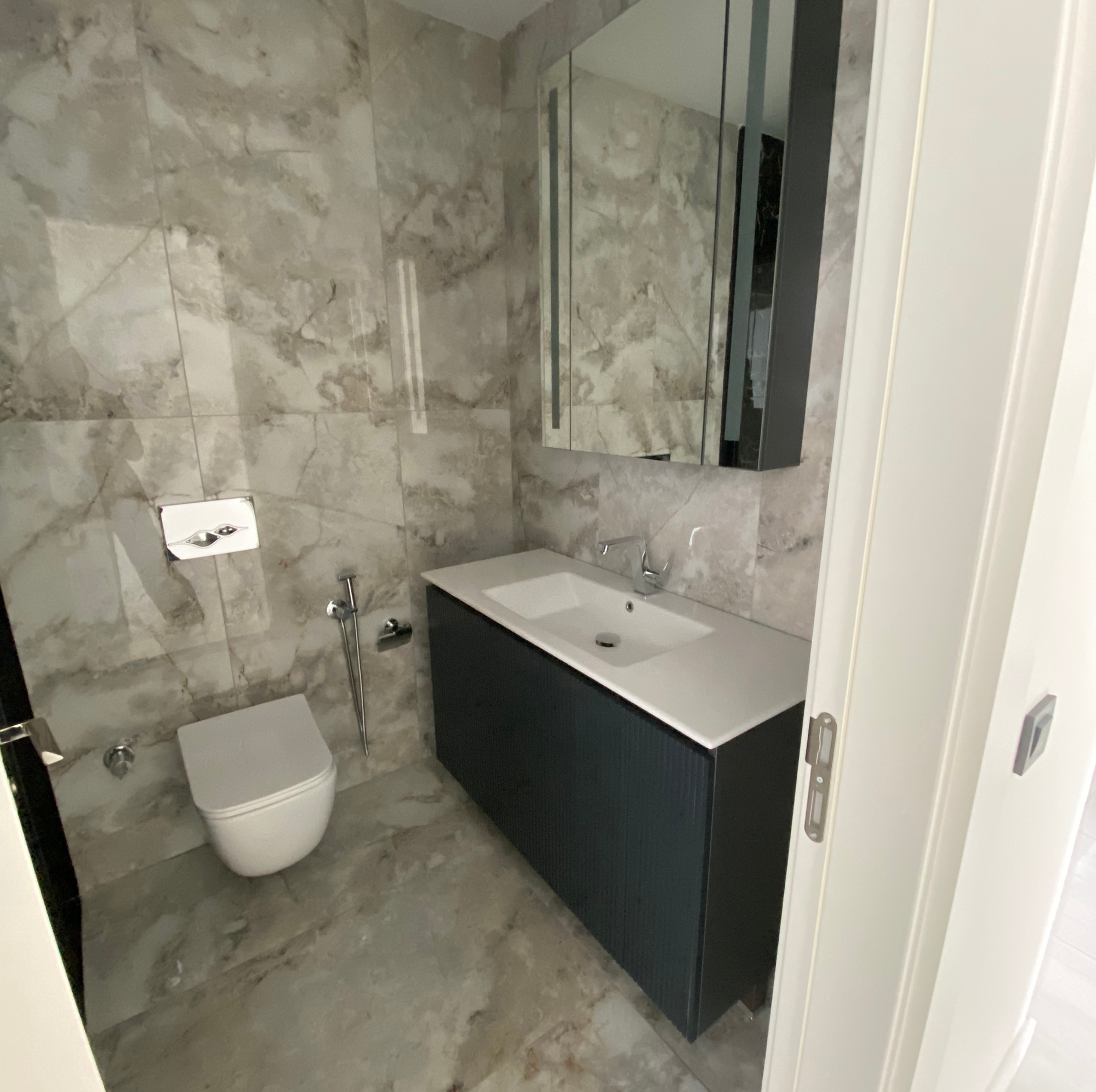 Ylellinen 2+1 huoneisto vuorinäköalalla, Alanya