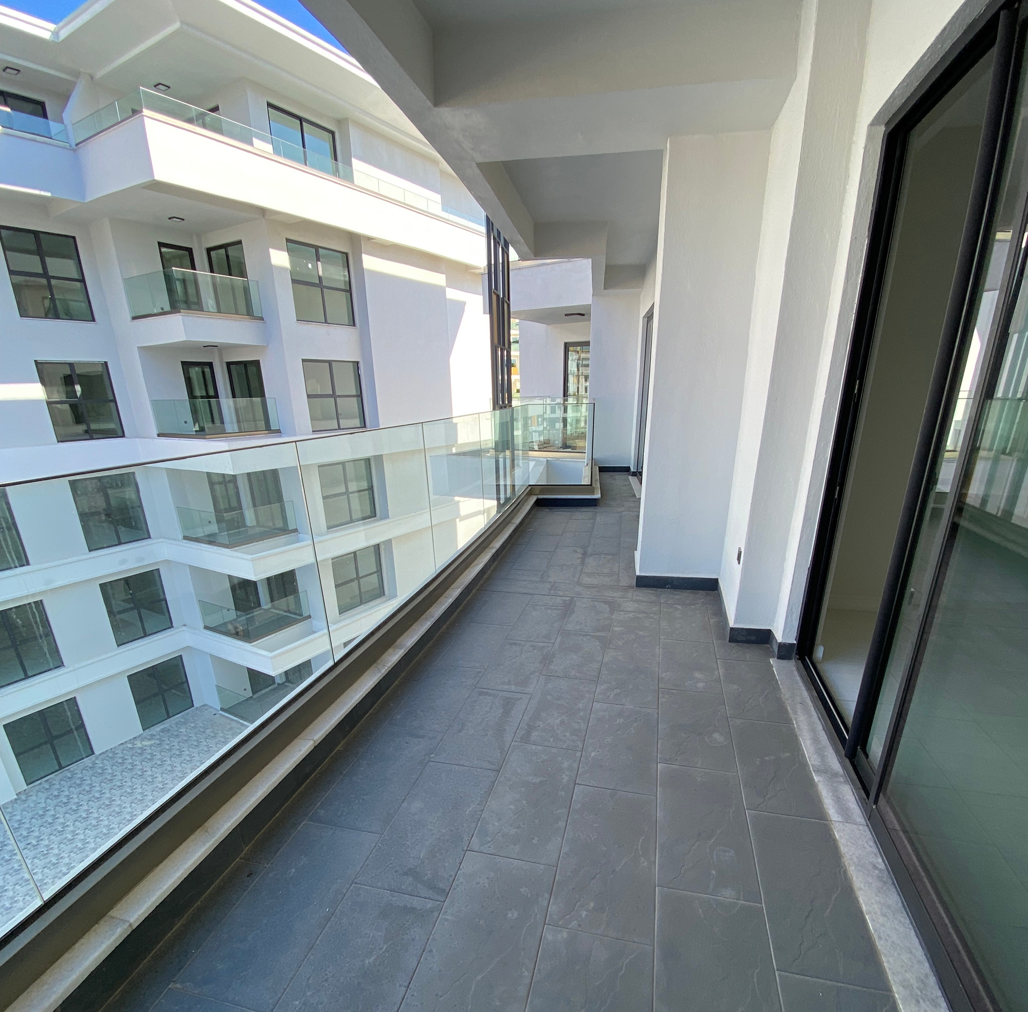 Ylellinen 2+1 huoneisto vuorinäköalalla, Alanya