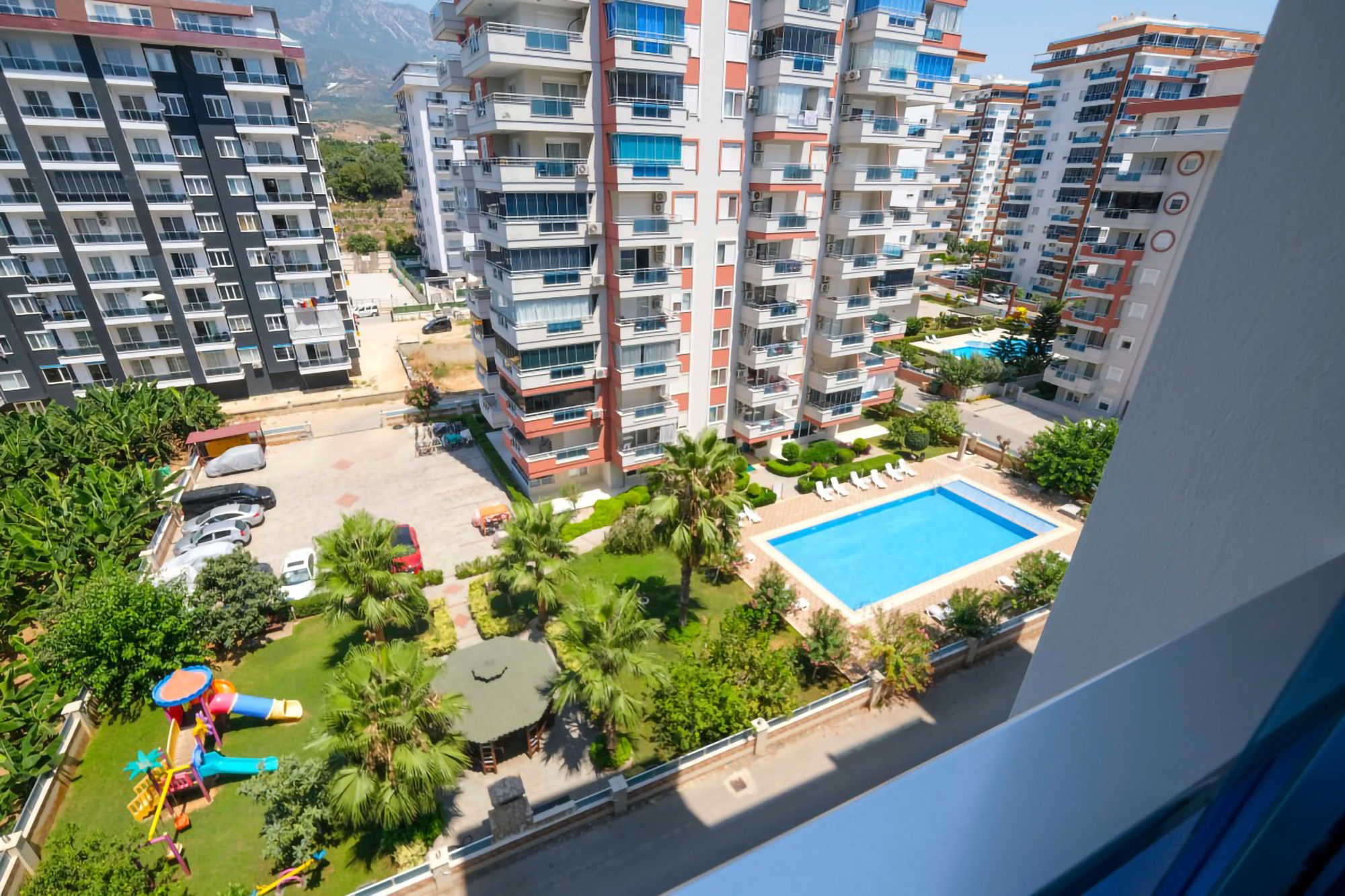 Luksus 2+1 Lejlighed med Bjergudsigt i Mahmutlar, Alanya