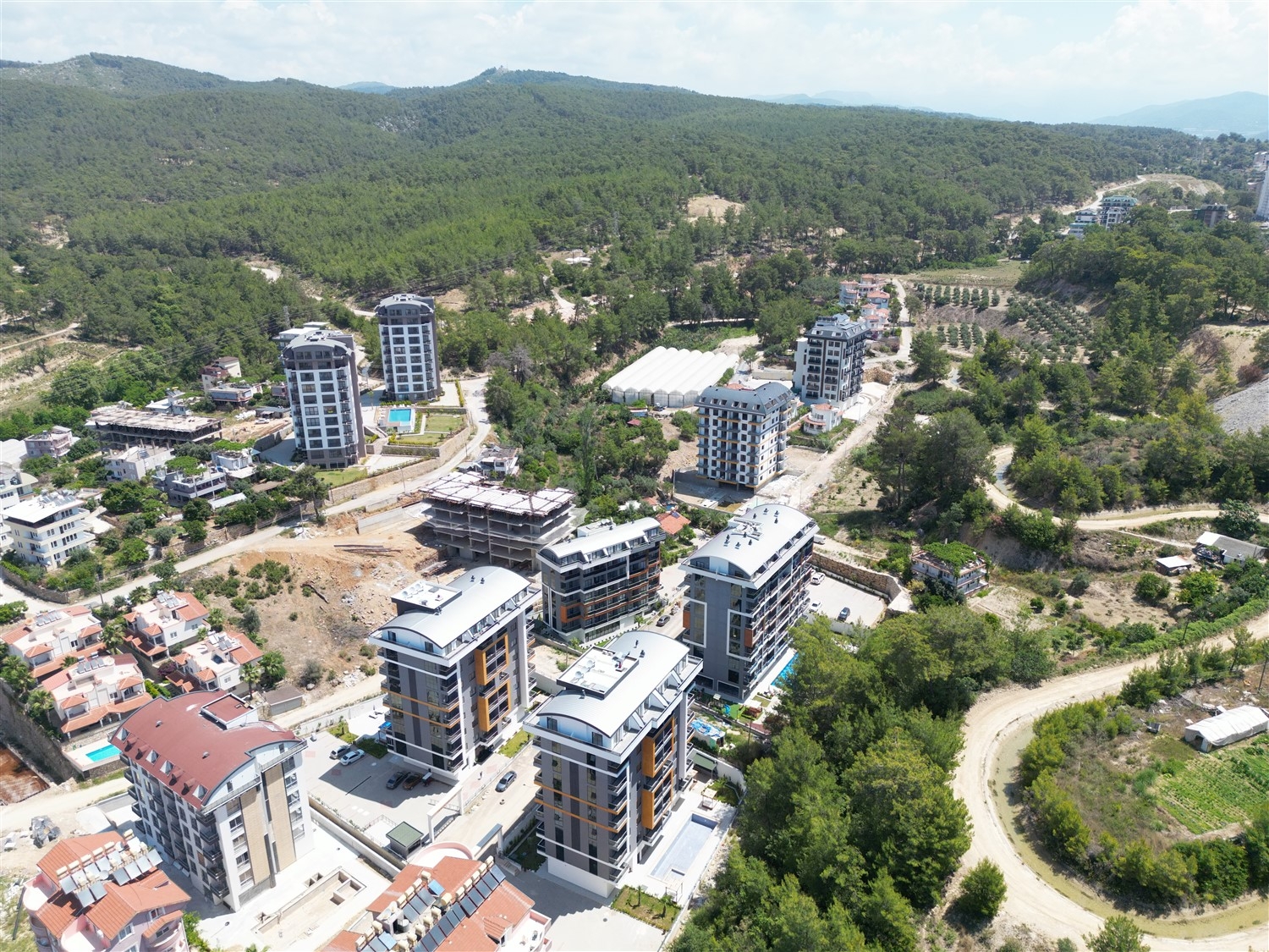 Очаровательная 1+1 квартира с видом на горы в Авсалларе