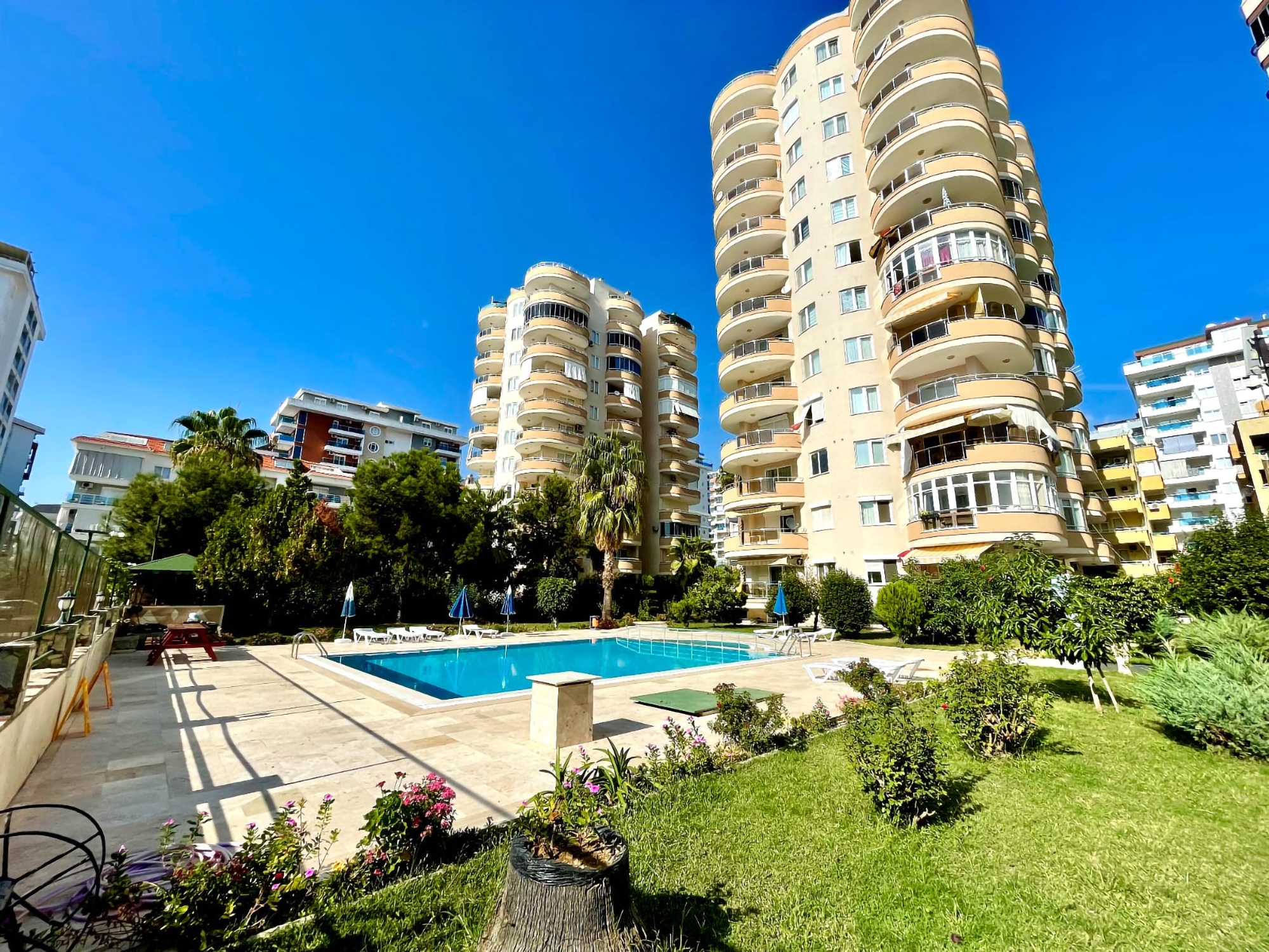 Spacious 3+1 Penthouse with Breathtaking Views, Mahmutlar