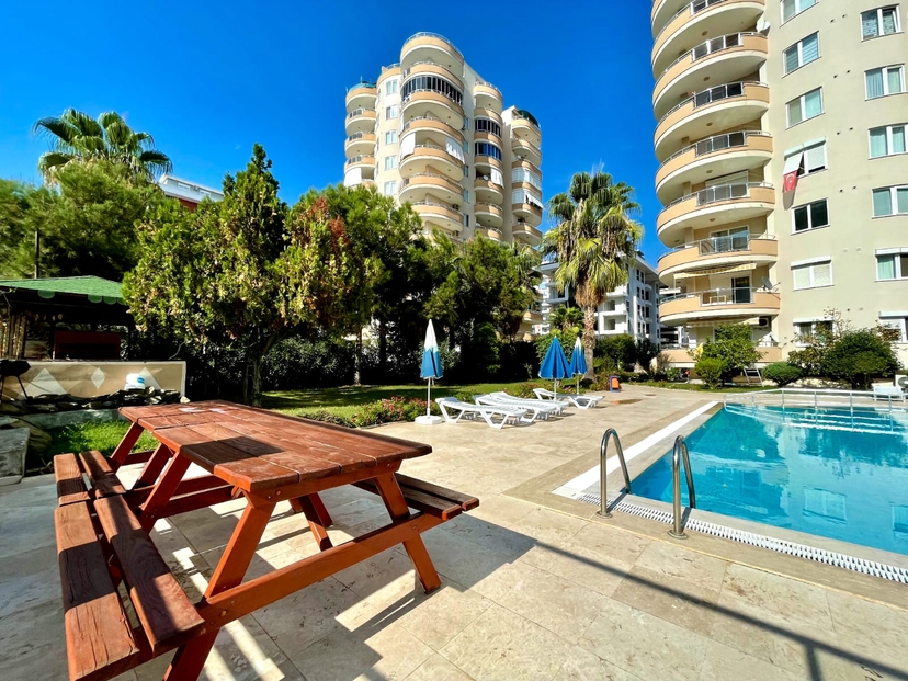 Spacious 3+1 Penthouse with Breathtaking Views, Mahmutlar